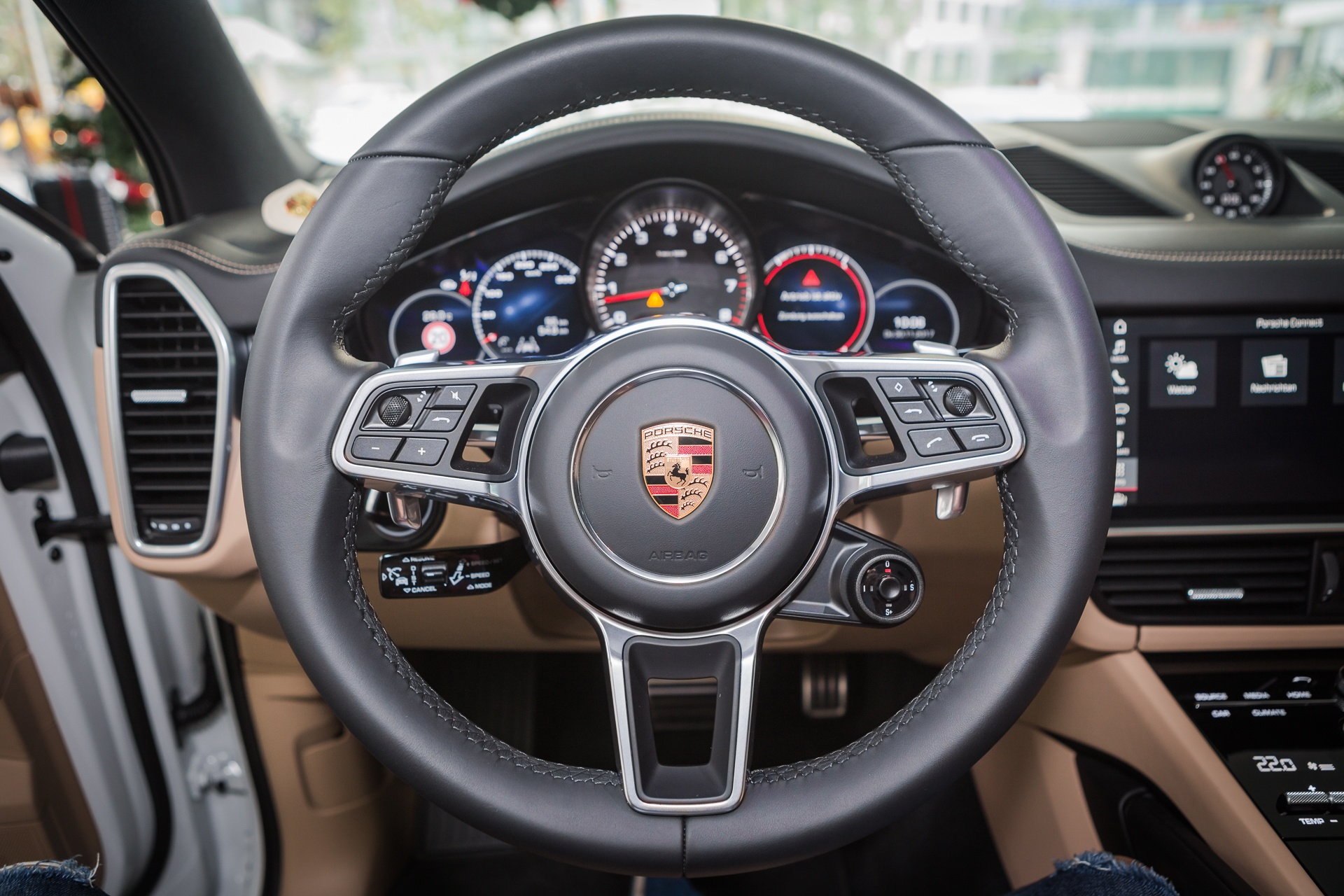 Porsche Cayenne S 2018 tai viet Nam anh 9