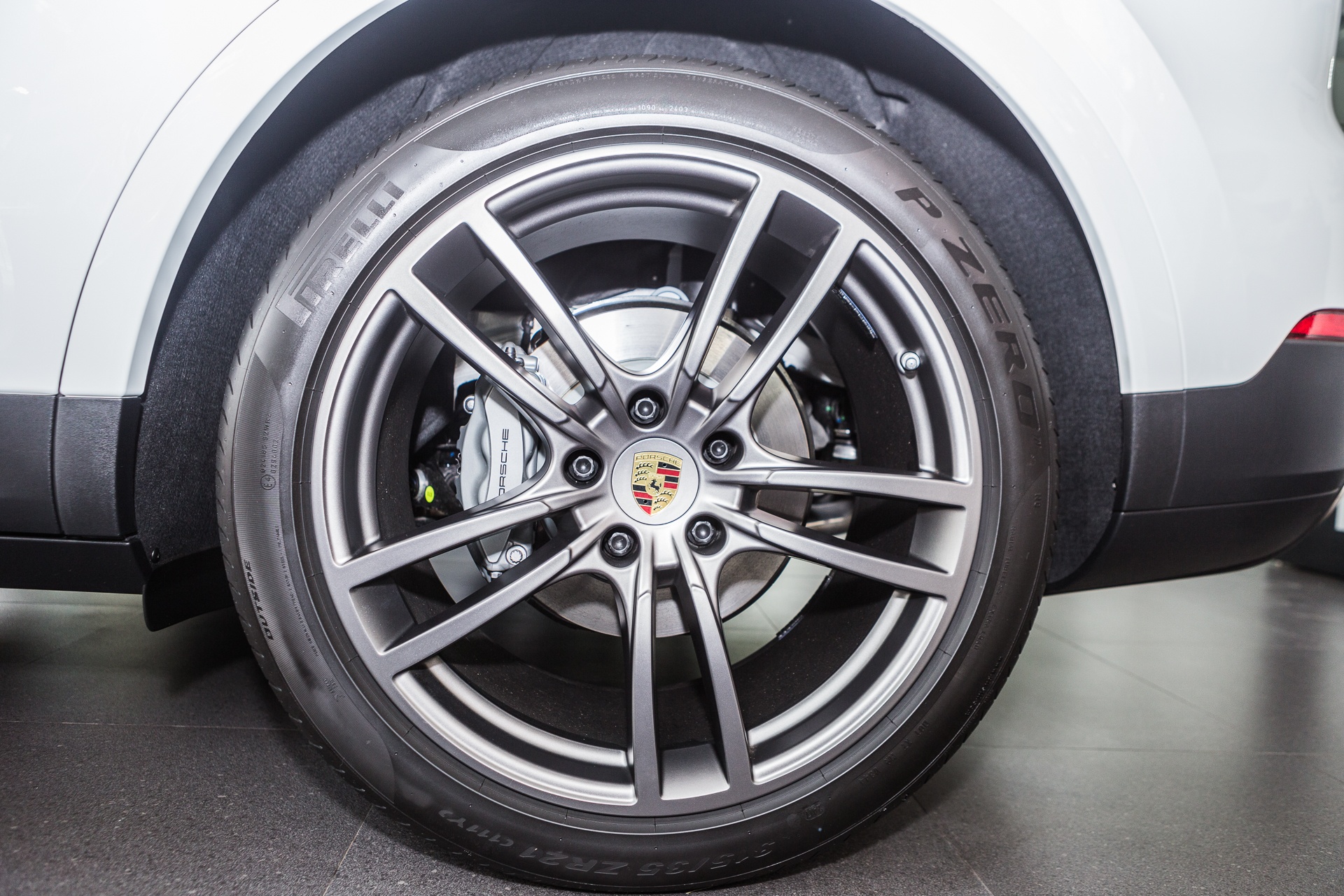 Porsche Cayenne S 2018 tai viet Nam anh 16