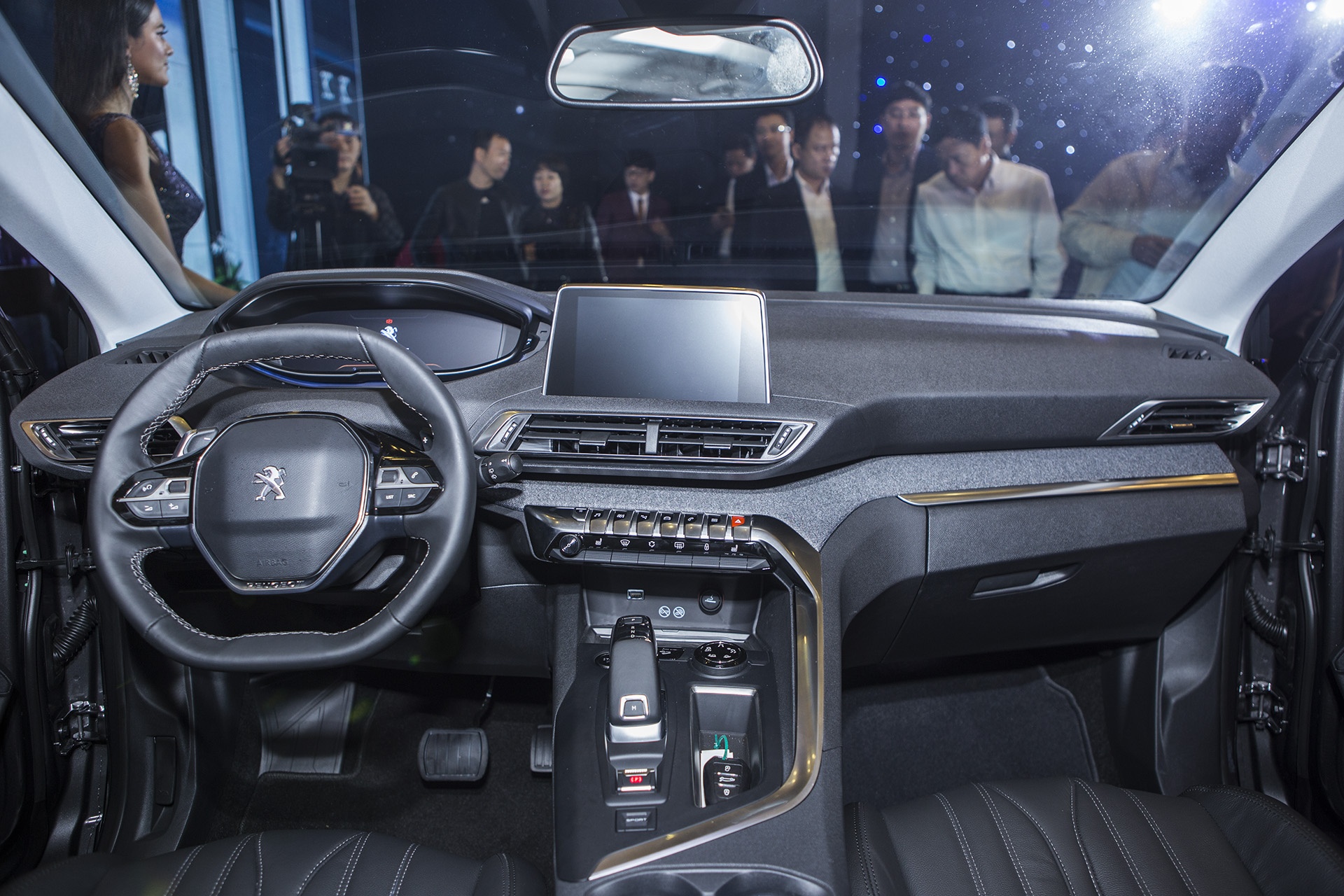 Peugeot 5008 ra mat tai Viet Nam anh 2