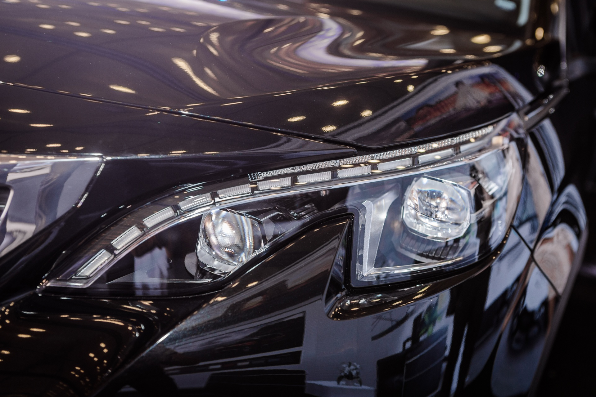 Peugeot 3008 canh tranh Mazda CX-5 anh 4