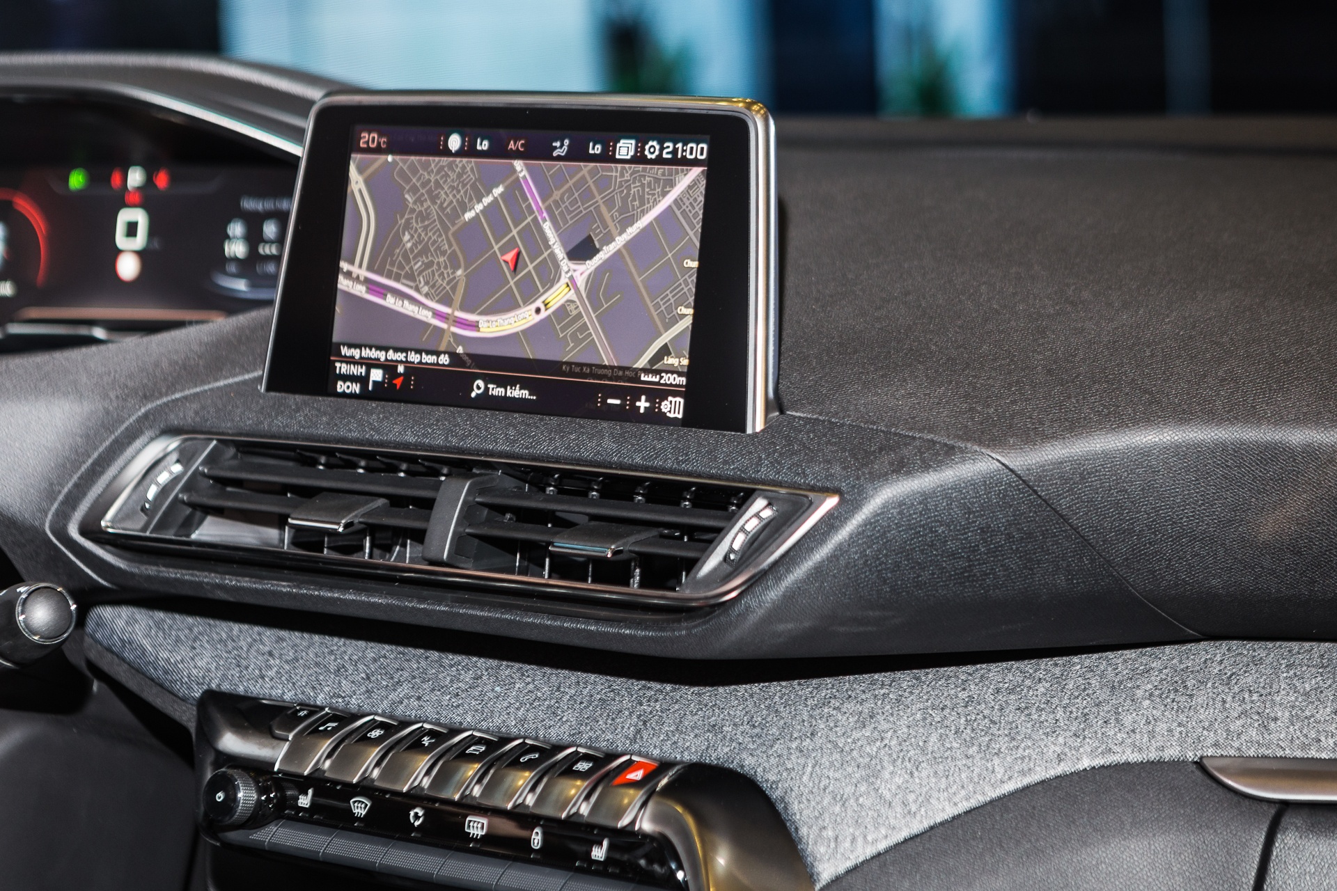 peugeot 5008 ra mat anh 9