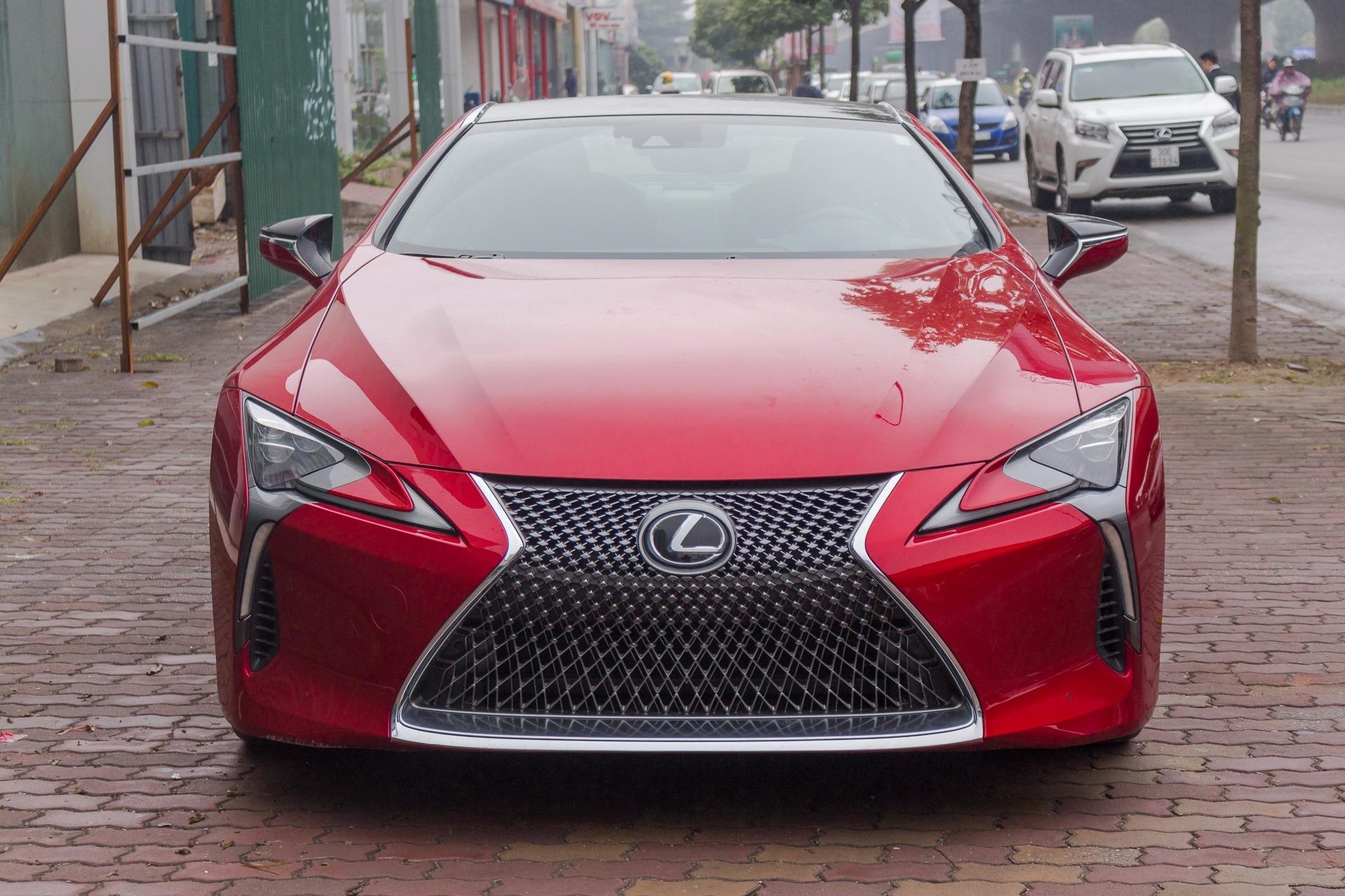 Xe sang 2 cua Lexus LC 500 2018 dau tien co chu tai Viet Nam hinh anh