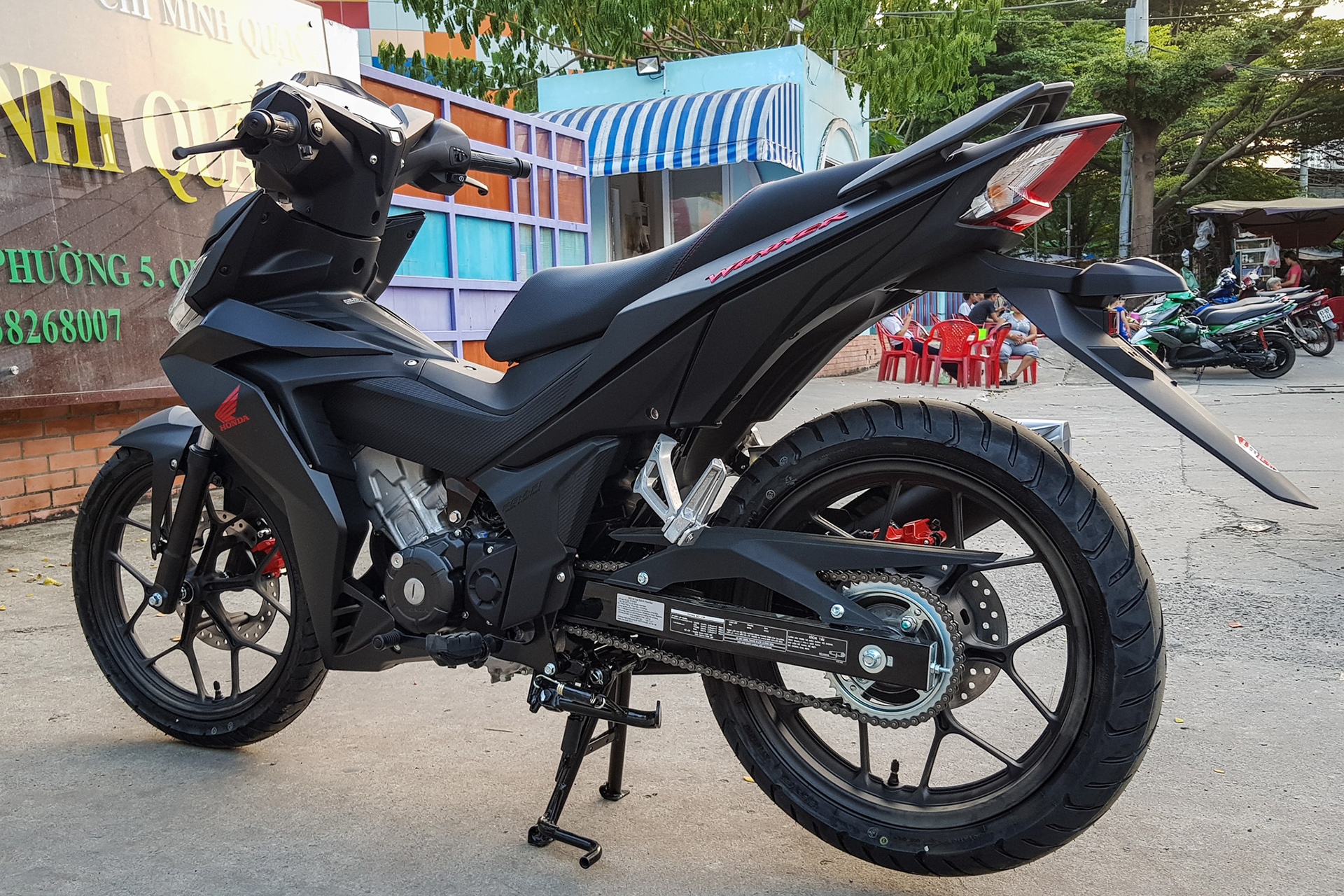 Honda Winner đen nhám và Exciter đen nhám ảnh 15 Honda Winner den nham va Exciter den nham anh 15
