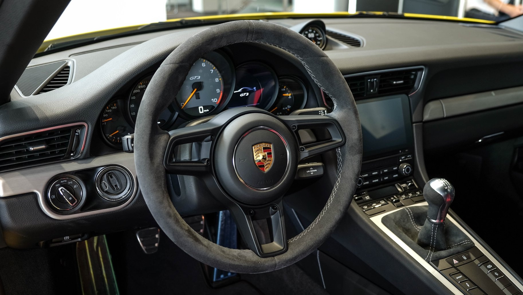 Porsche 911 GT3 ve Viet Nam anh 7