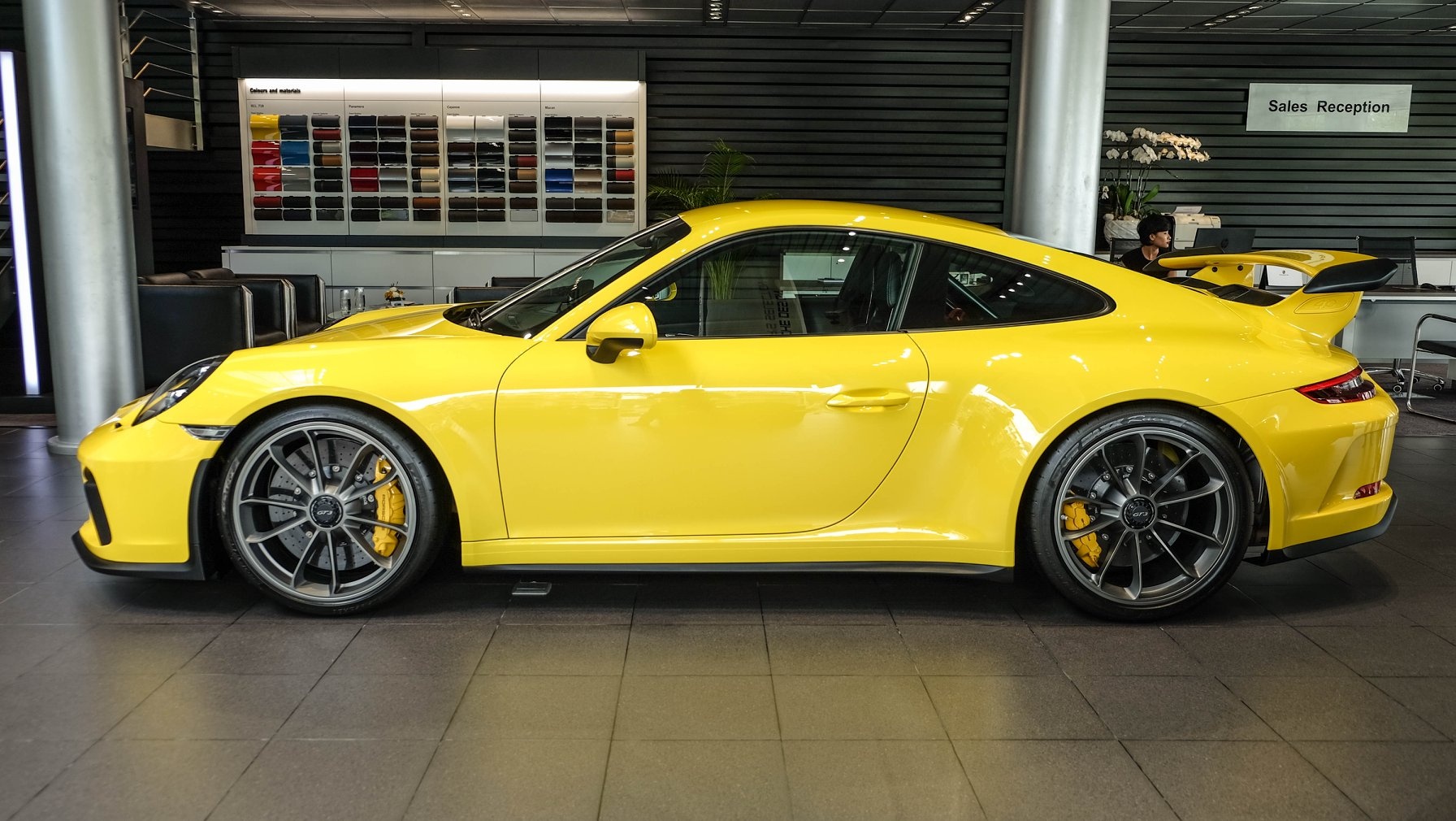 Porsche 911 GT3 ve Viet Nam anh 2