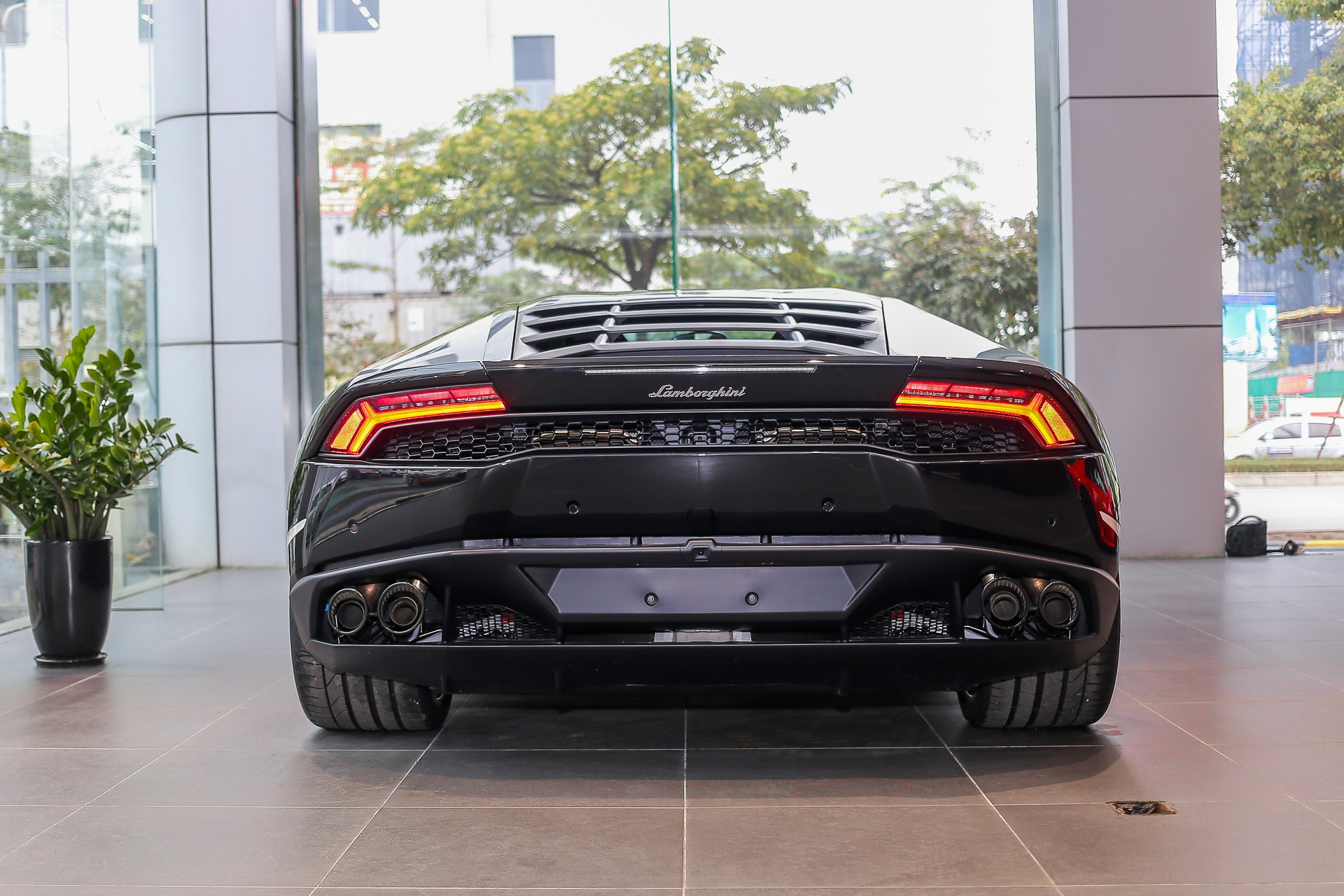 Lamborghini Huracan LP610-4 chinh hang anh 4