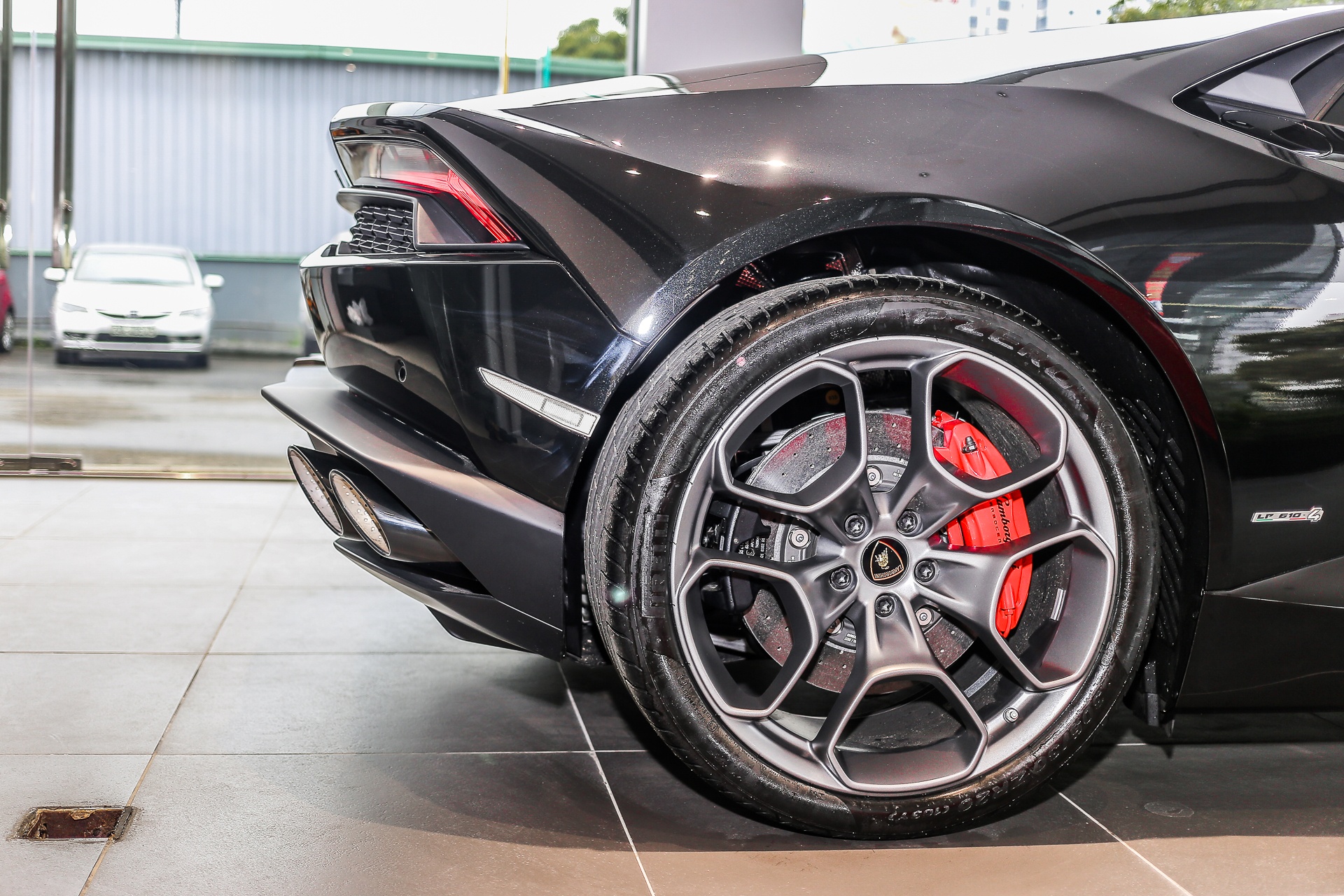 Lamborghini Huracan LP610-4 chinh hang anh 15