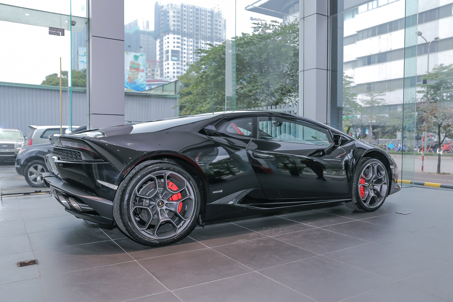 Lamborghini Huracan LP610-4 chinh hang anh 3