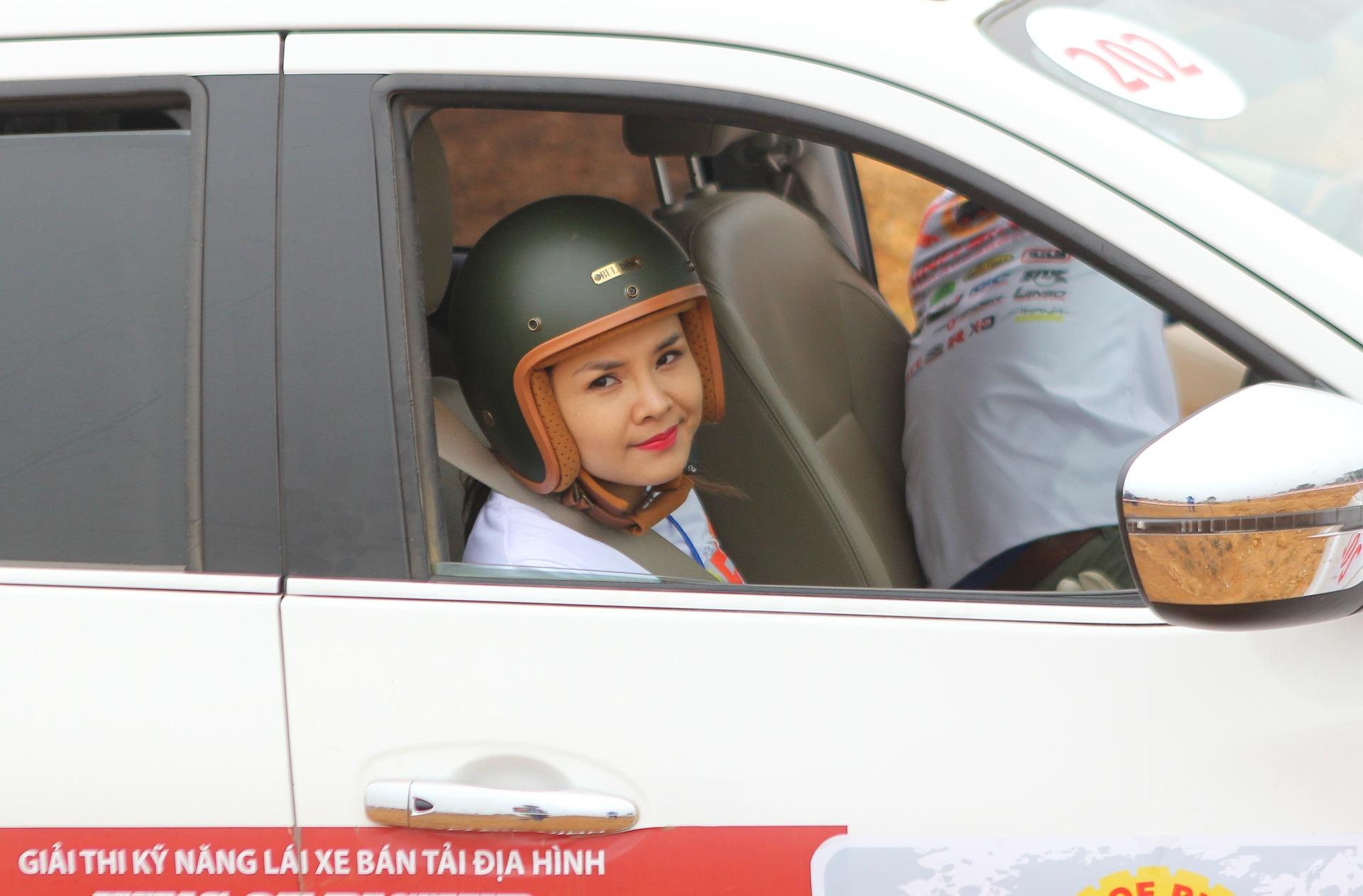 Nhung bai thi xe ban tai dia hinh dang chu y hinh anh