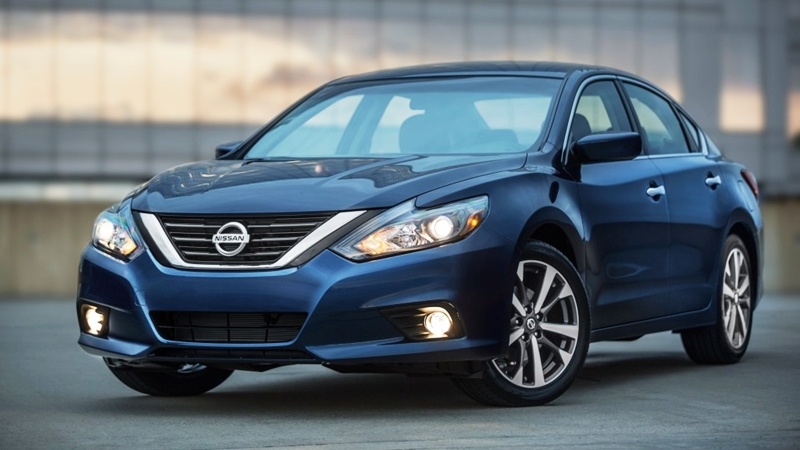Nissan Teana giam gia gan 200 trieu tai Viet Nam hinh anh