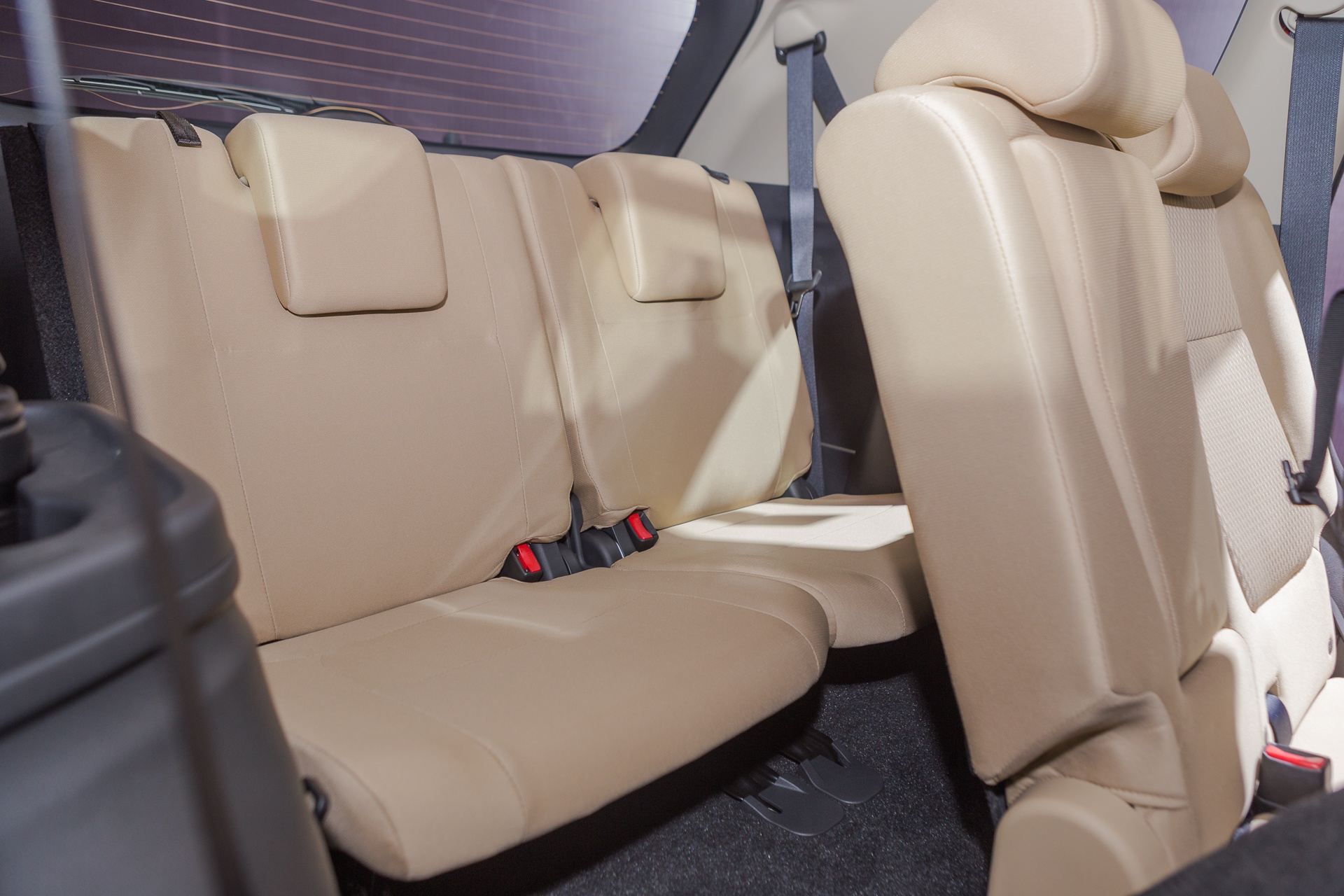 Mitsubishi Outlander CKD gia bao nhieu anh 14