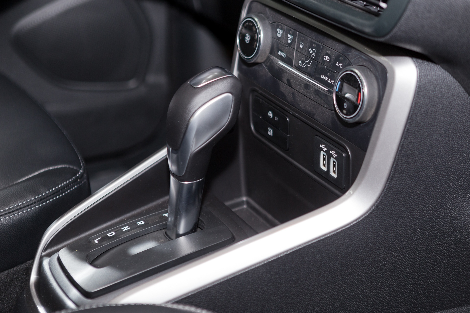 Ford EcoSport 2018 tai Viet Nam anh 9