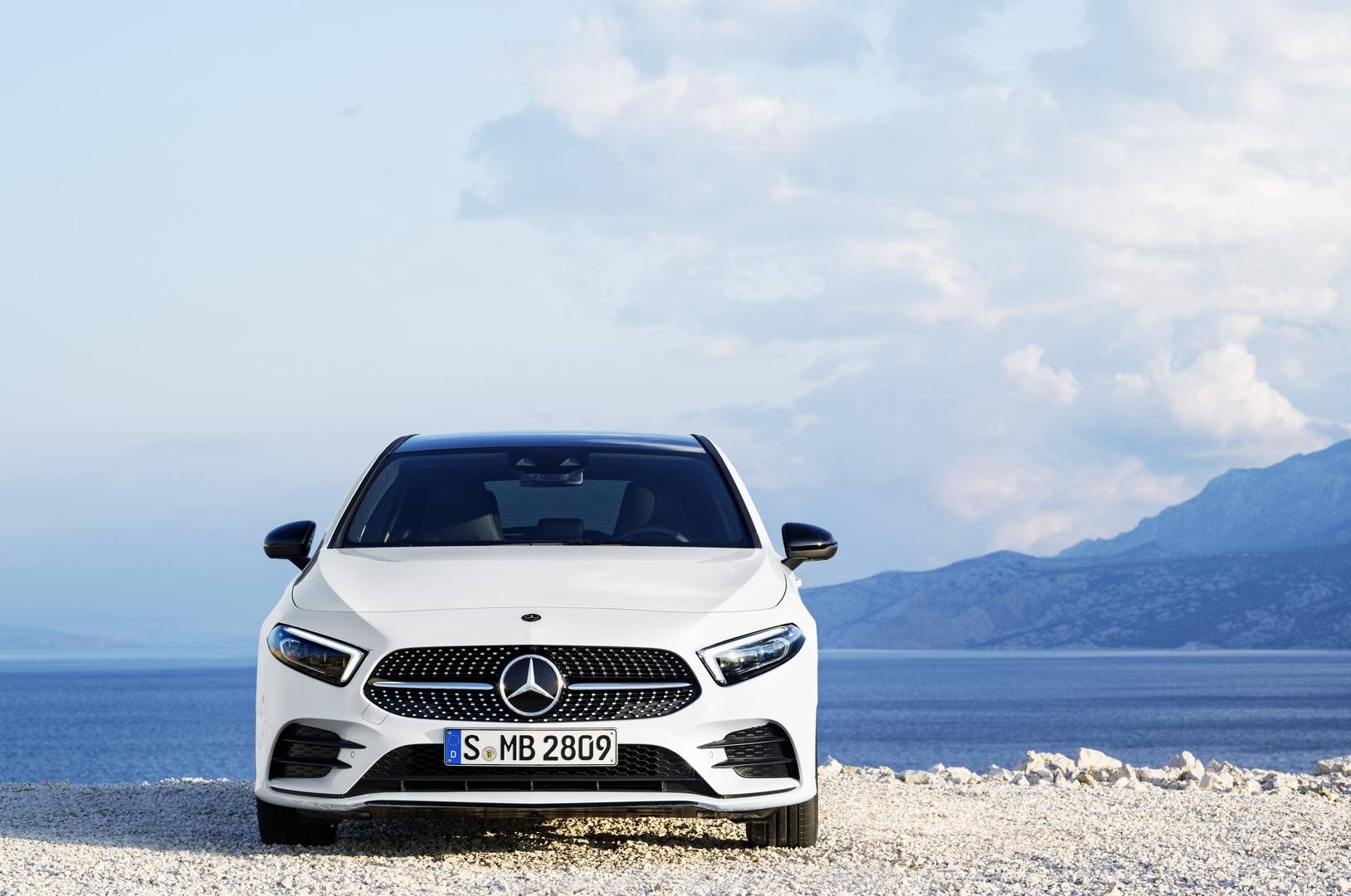 Mercedes-Benz A-Class 2018 anh 11