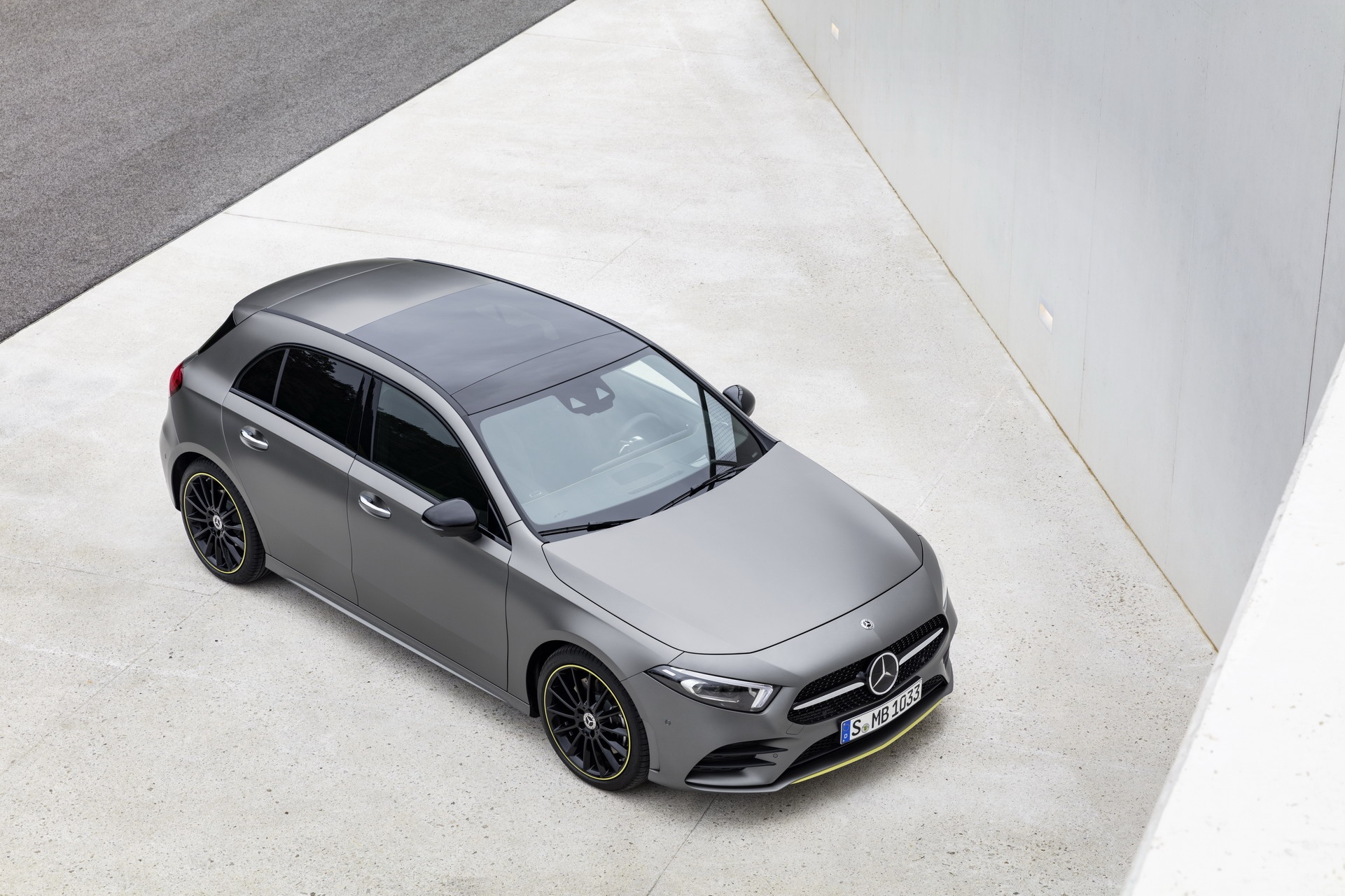 Mercedes-Benz A-Class 2018 anh 14