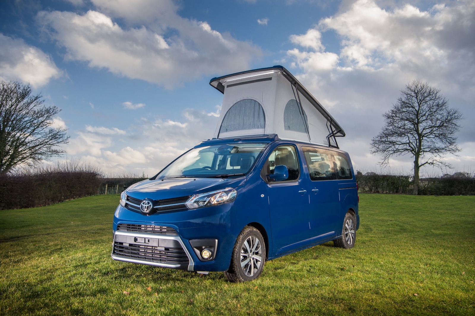 Toyota Proace Lerina - nha di dong moi cho nguoi ua dich chuyen hinh anh
