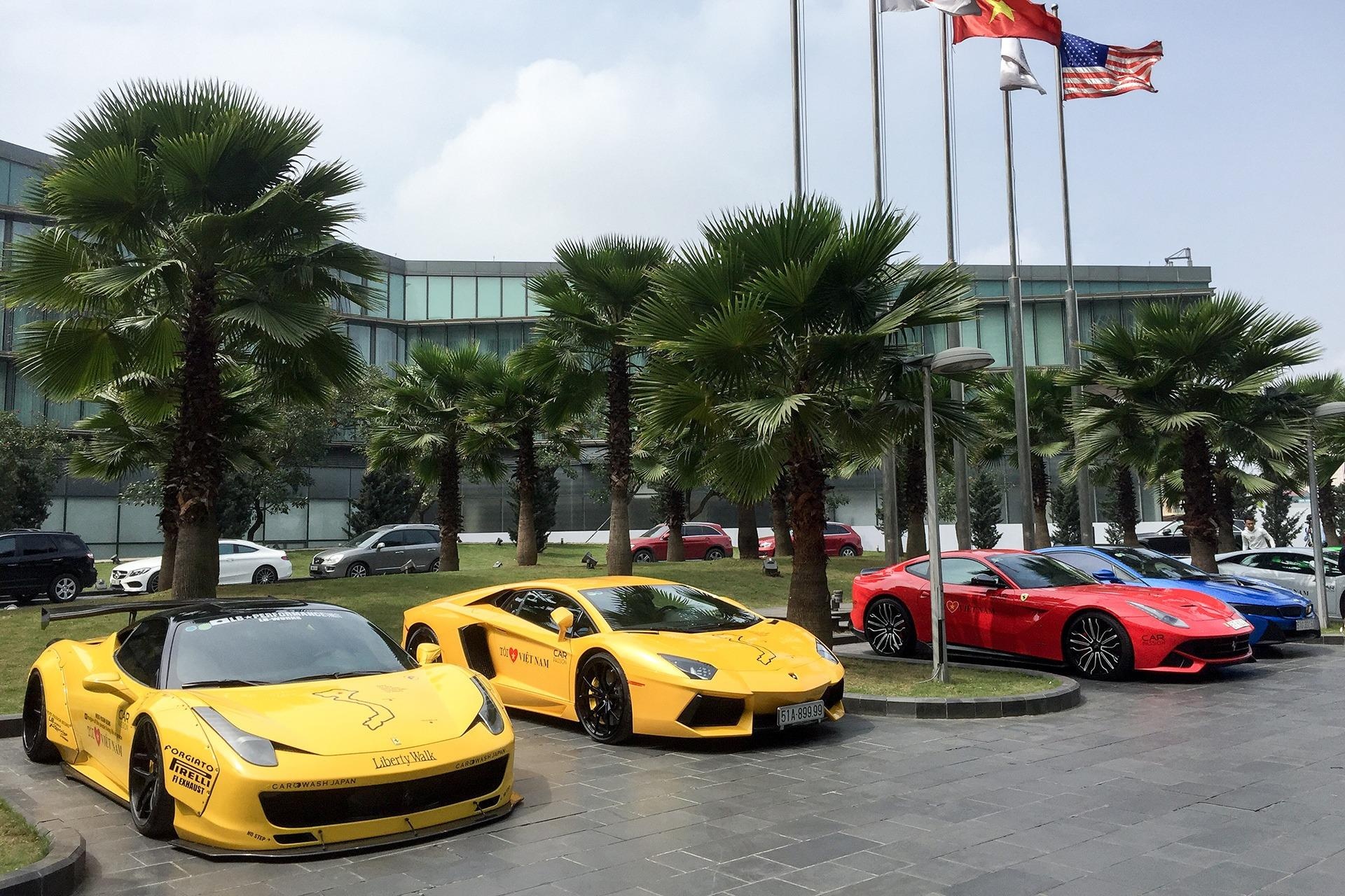 Dan sieu xe trieu USD do bo Ha Noi chuan bi cho Car & Passion hinh anh