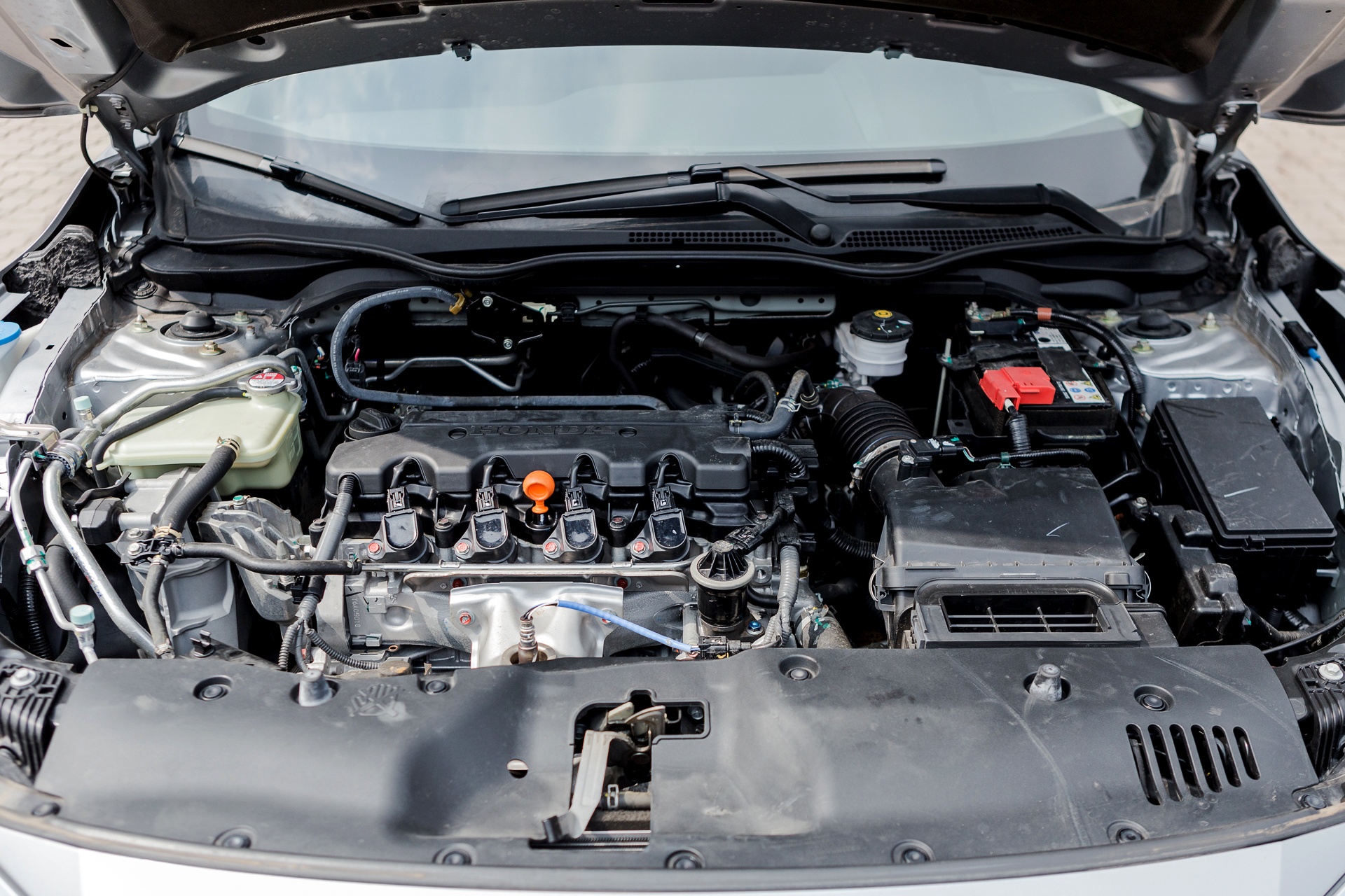 Honda Civic 1.8E gia  bao nhieu anh 13