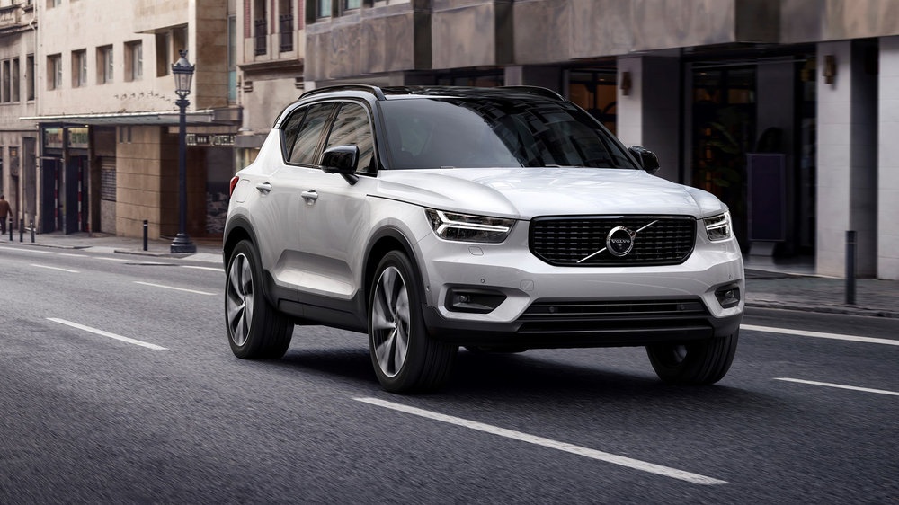 Volvo XC40 vuot BMW 5-Series gianh danh hieu 'xe chau Au cua nam' hinh anh