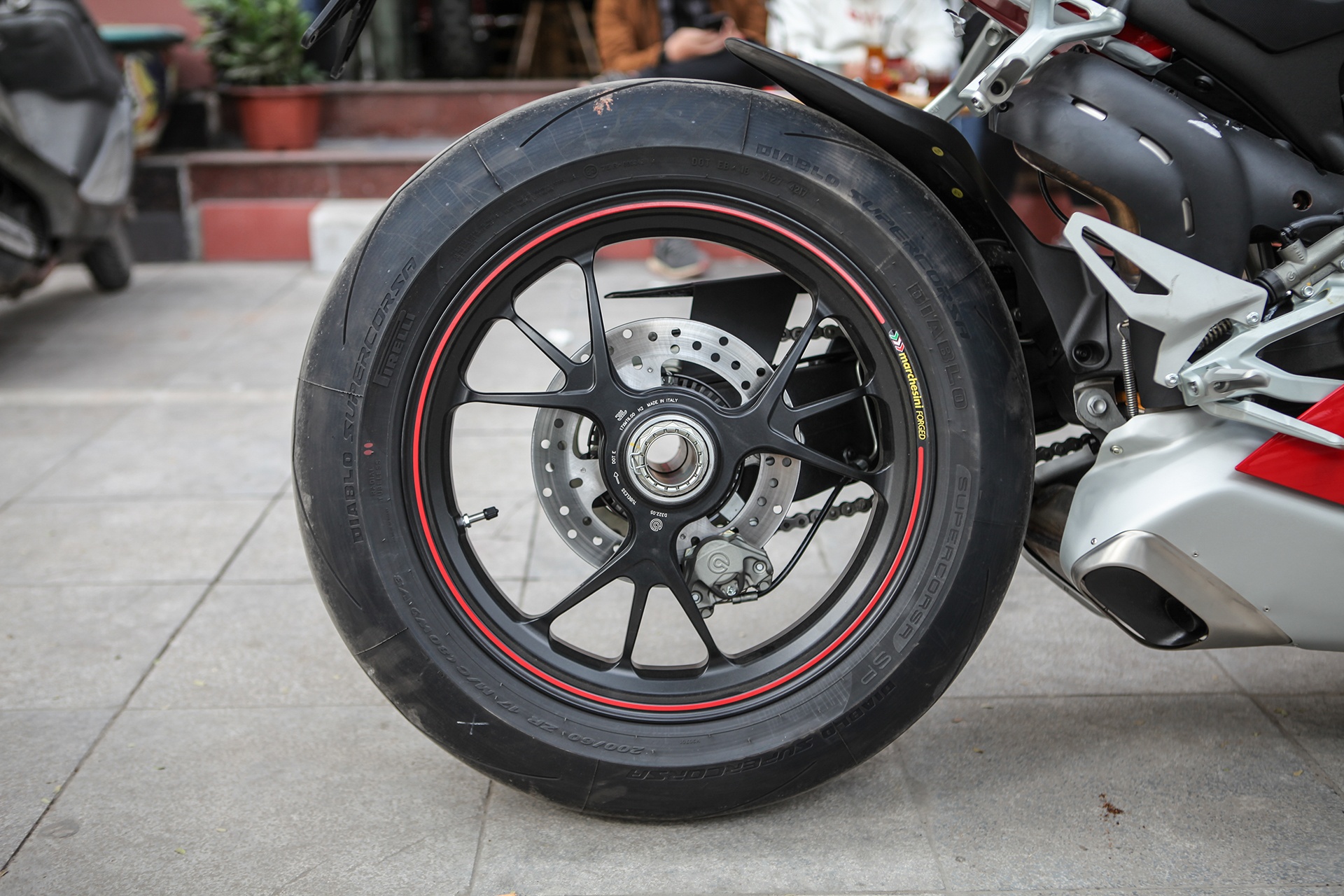 Ducati Panigale V4 S dau tien tai Viet Nam anh 7