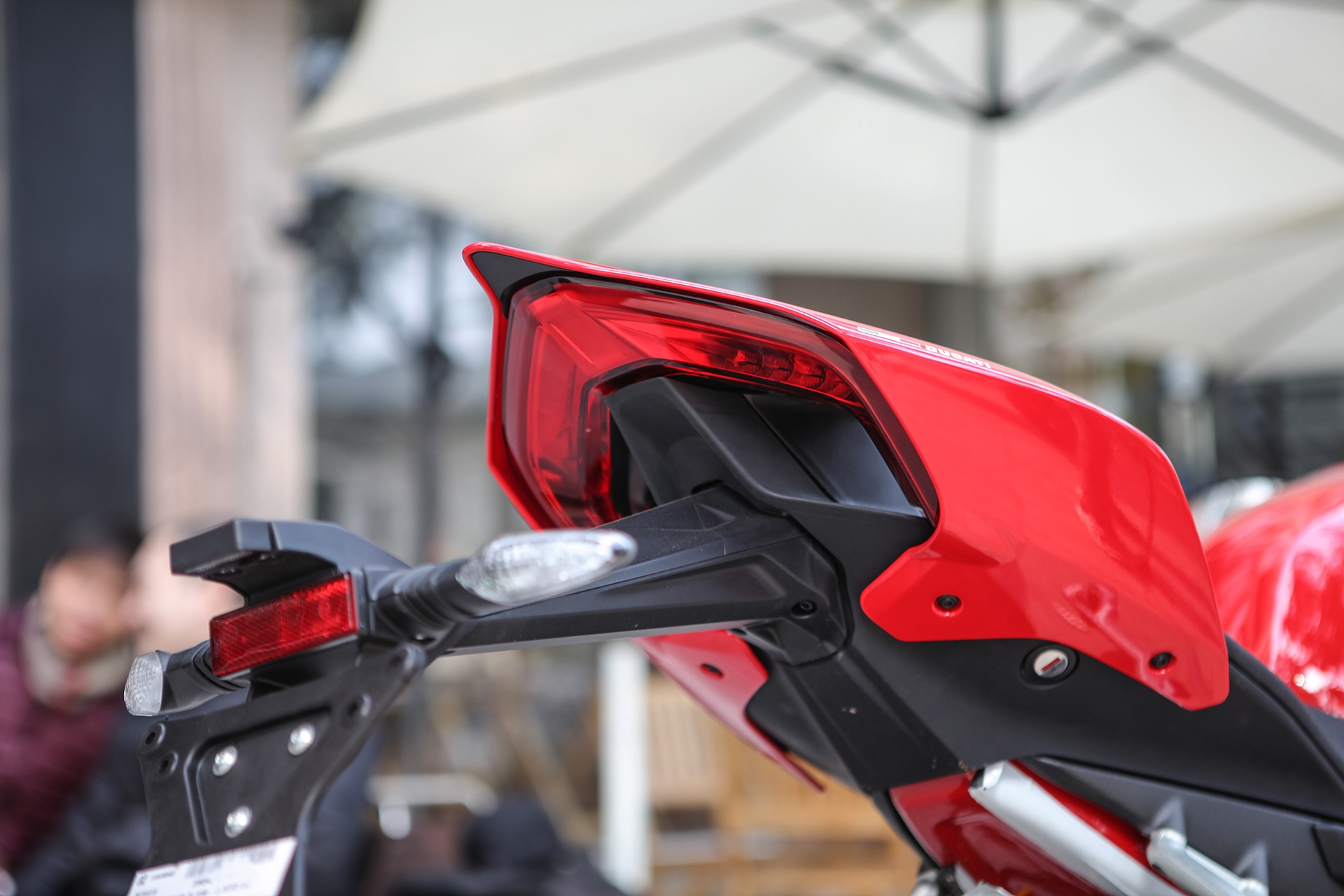 Ducati Panigale V4 S dau tien tai Viet Nam anh 5