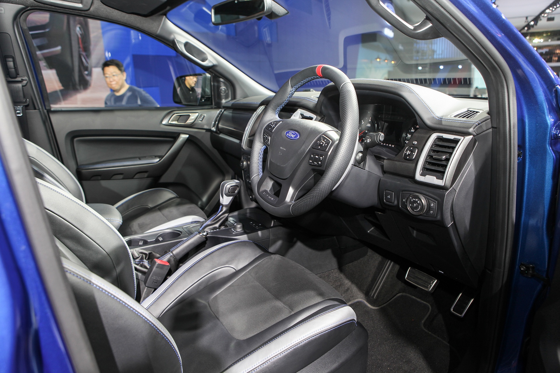 Ford Raptor giá bao nhiêu ảnh 9 Ford Raptor gia bao nhieu anh 9