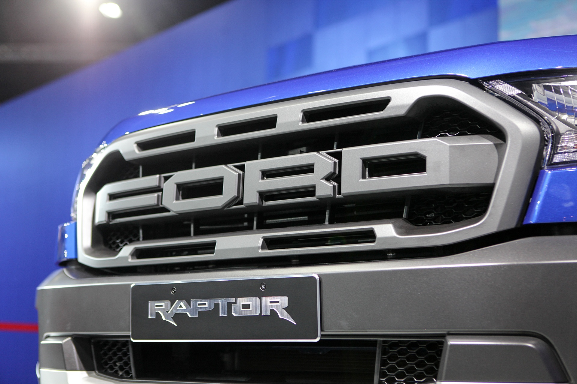 Ford Raptor giá bao nhiêu ảnh 5 Ford Raptor gia bao nhieu anh 5