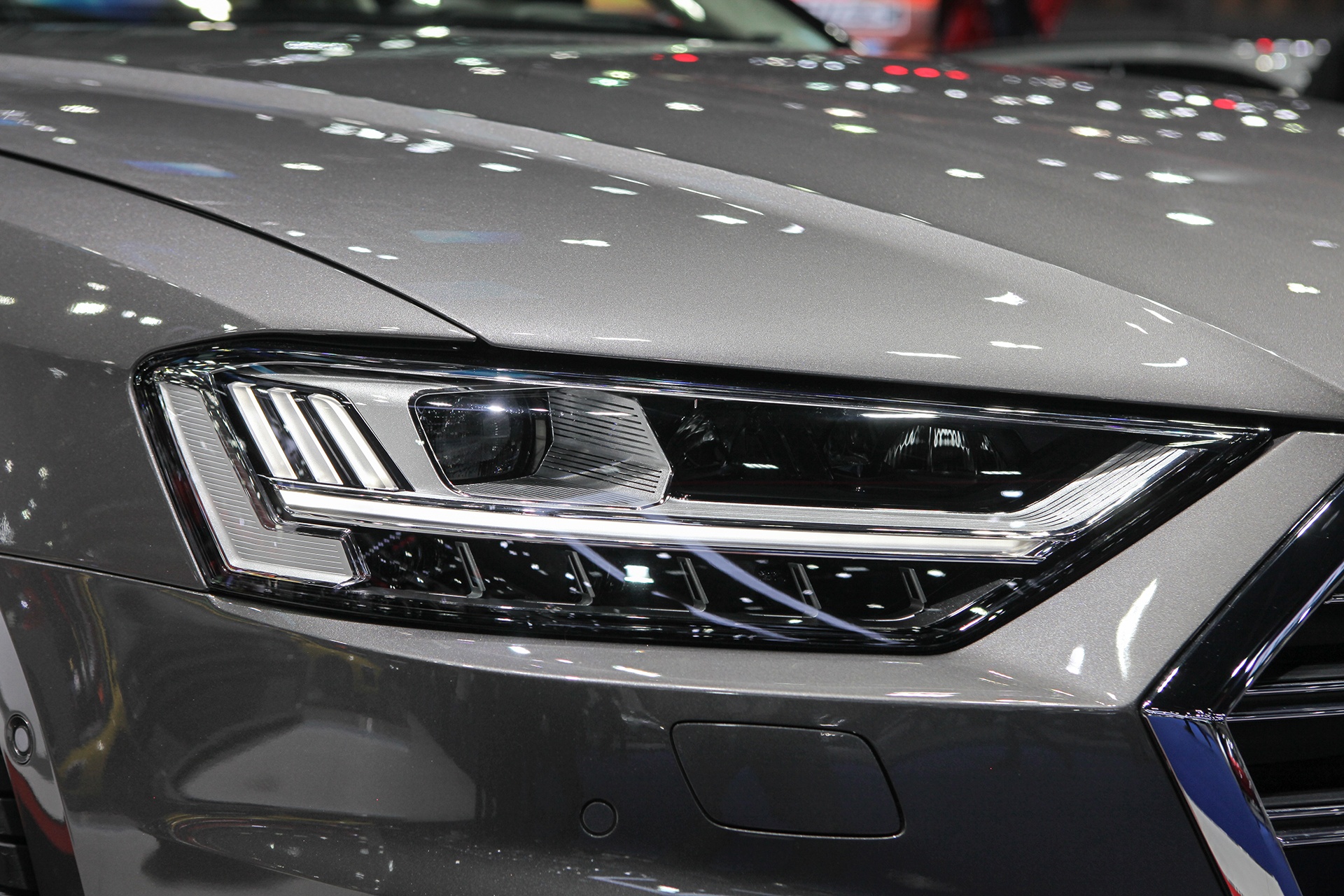 AUDI A8L TRINH LANG anh 4