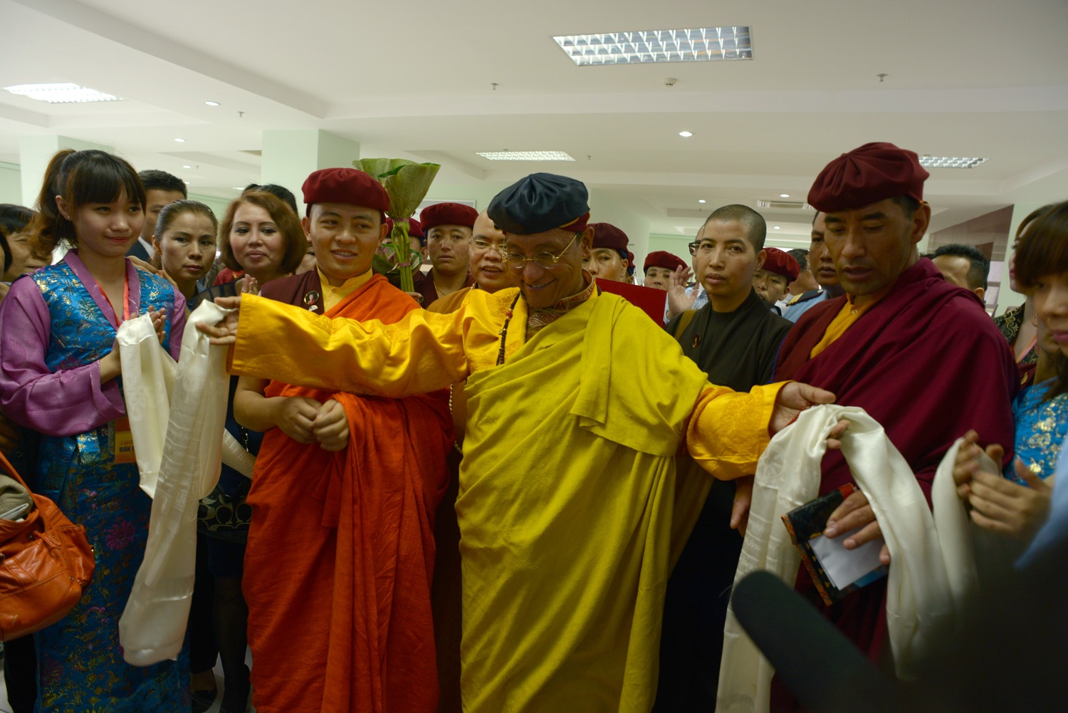 Ngoài toạ đàm giới thiệu sách,chương trình còn có triển lãm ảnh 