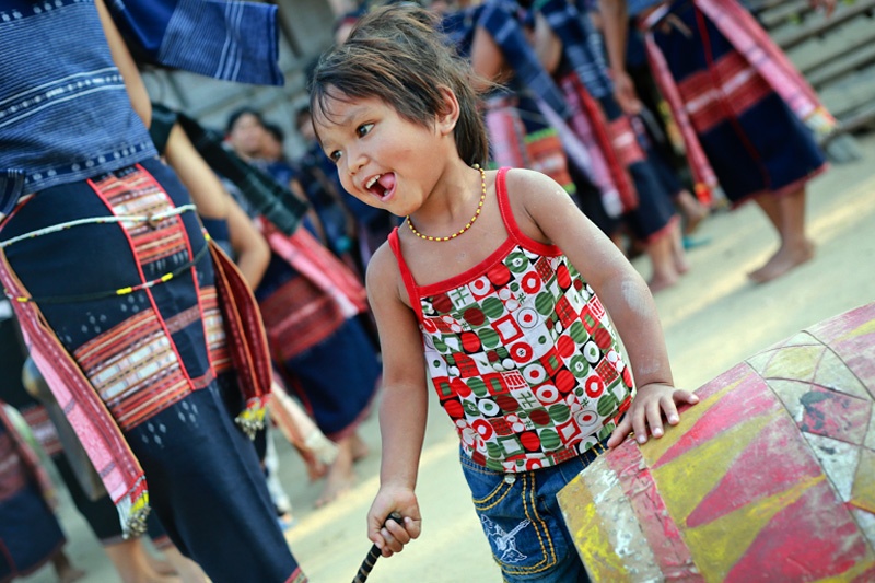 Doc dao doi chieng nu Bahnar lang Leng hinh anh