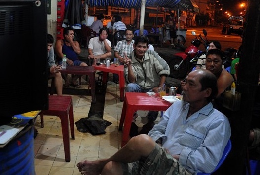 Nguoi Sai Gon 'khong ngu' mua World Cup hinh anh