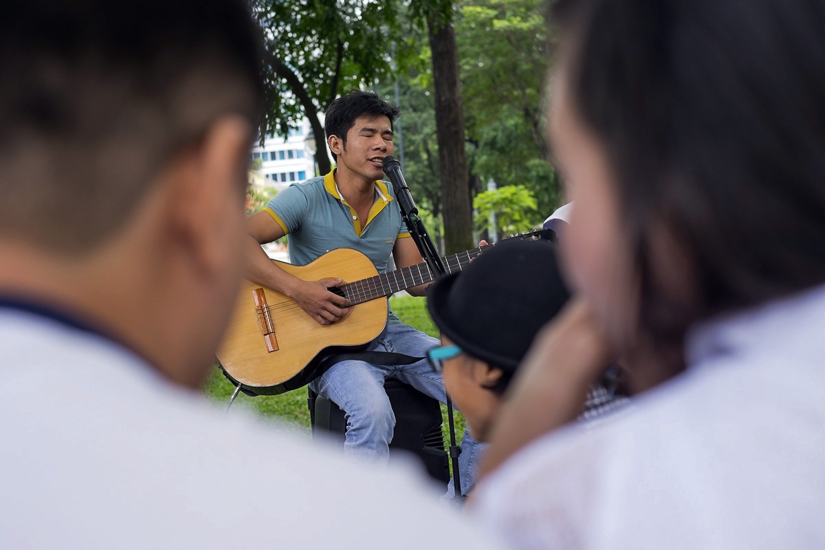 Tu tinh voi khuc du ca Sai Gon cuoi tuan hinh anh