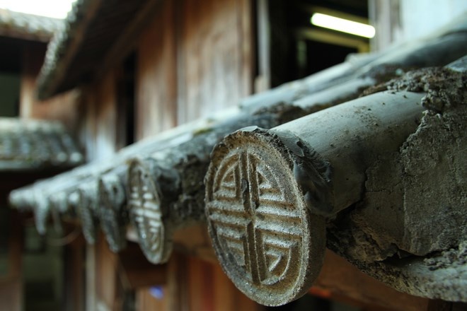 Nam sinh lop 8 go mai ngoi de dot nhap nha dan hinh anh