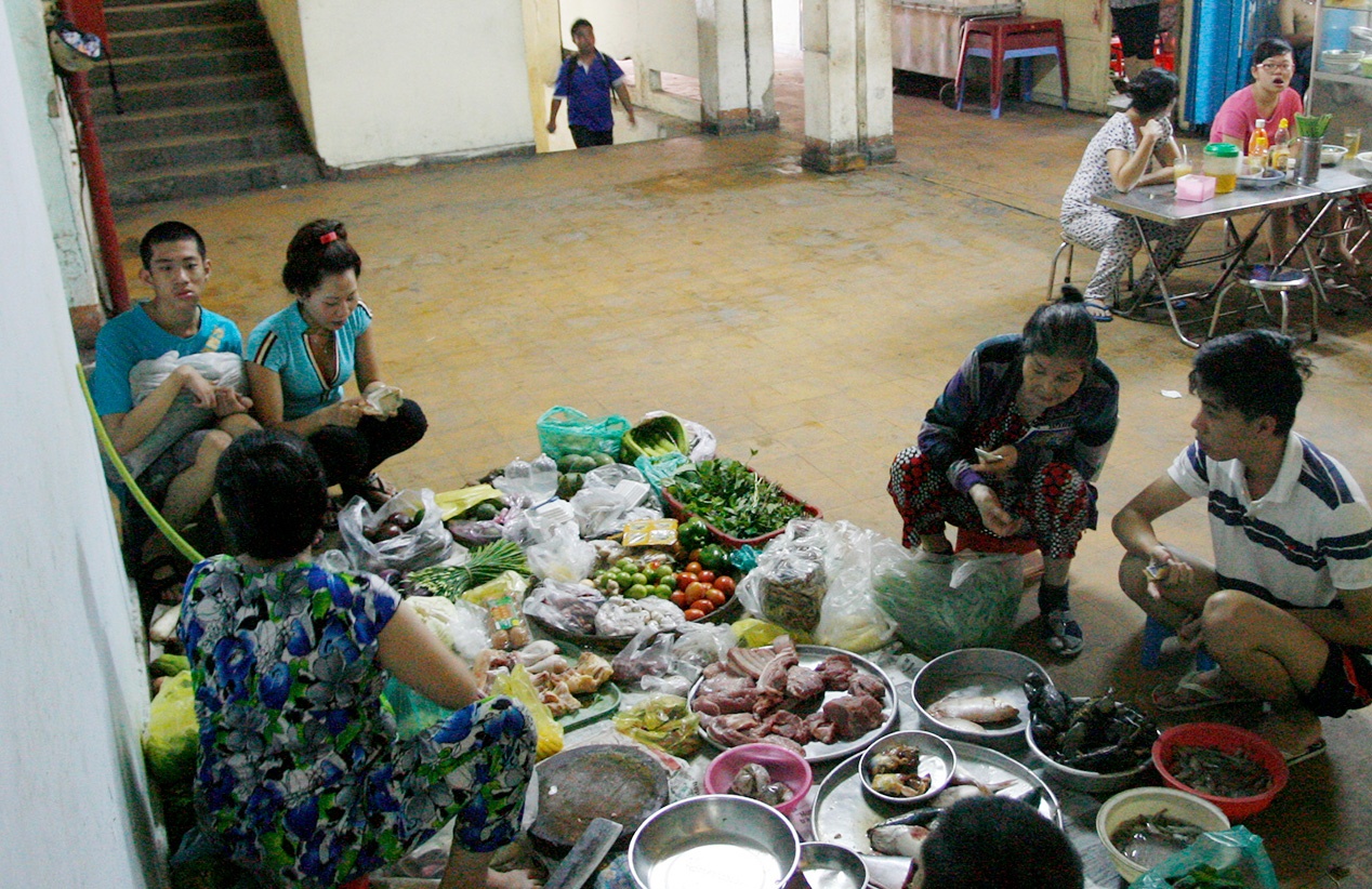 Cho trong chung cu chi co o Sai Gon hinh anh