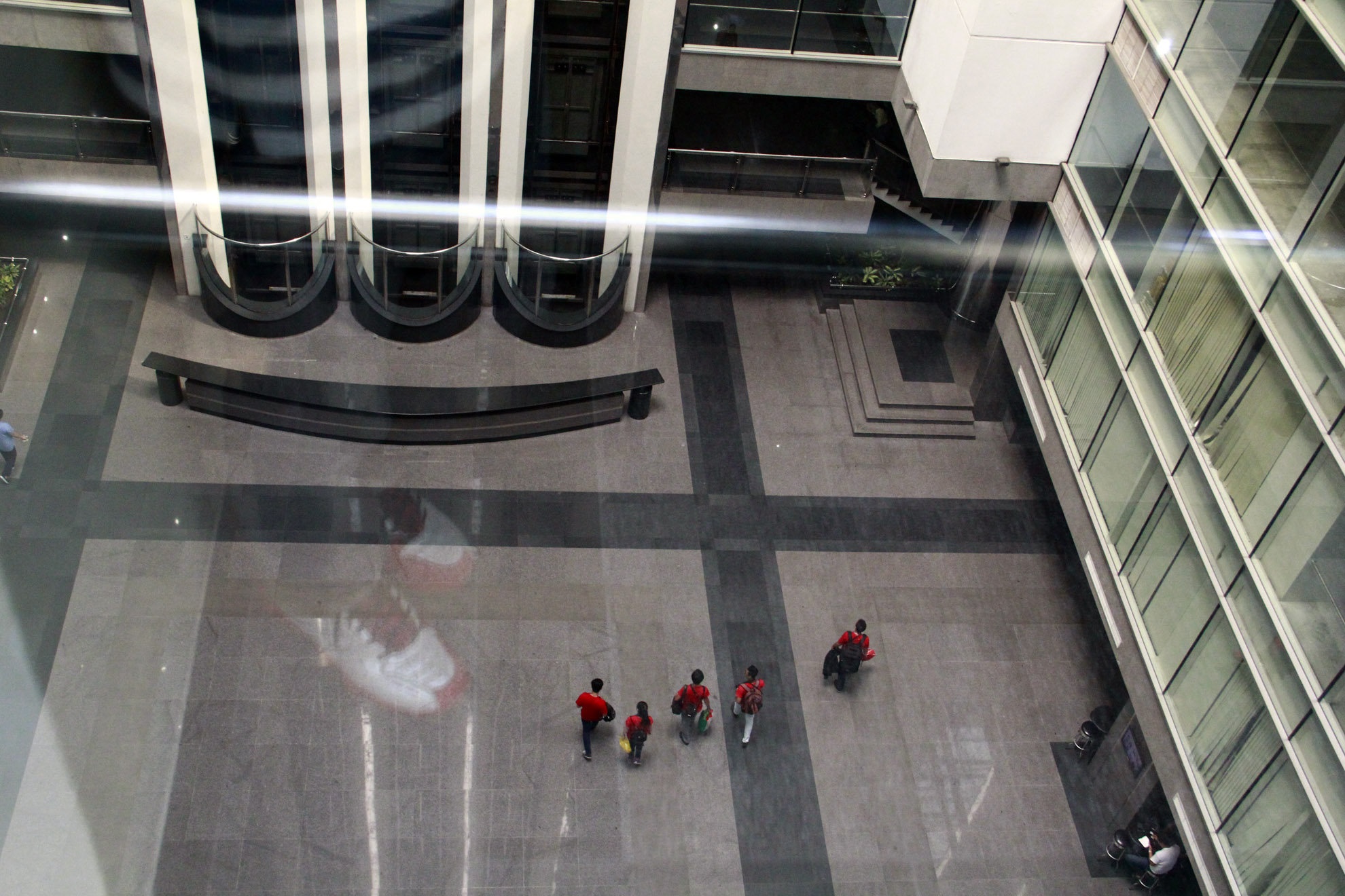 Hoạt động của nhóm không chỉ dùng ở giới trẻ mà các bạn còn liên hệ với các công ty, các tòa nhà văn phòng để mời cán bộ công nhân viên cùng tham gia. 