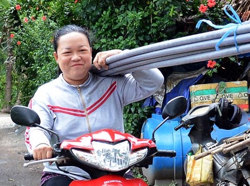 Vui nhu trung so vi co nuoc sach hinh anh