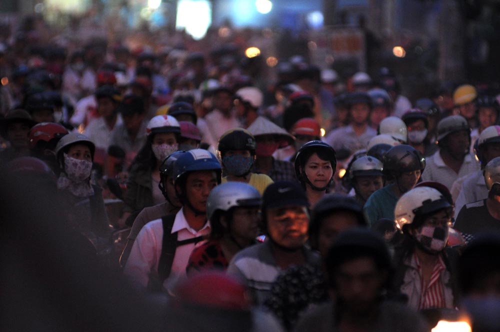 Đến 19h, tình trạng giao thông ở khu vực này vẫn kẹt cứng.