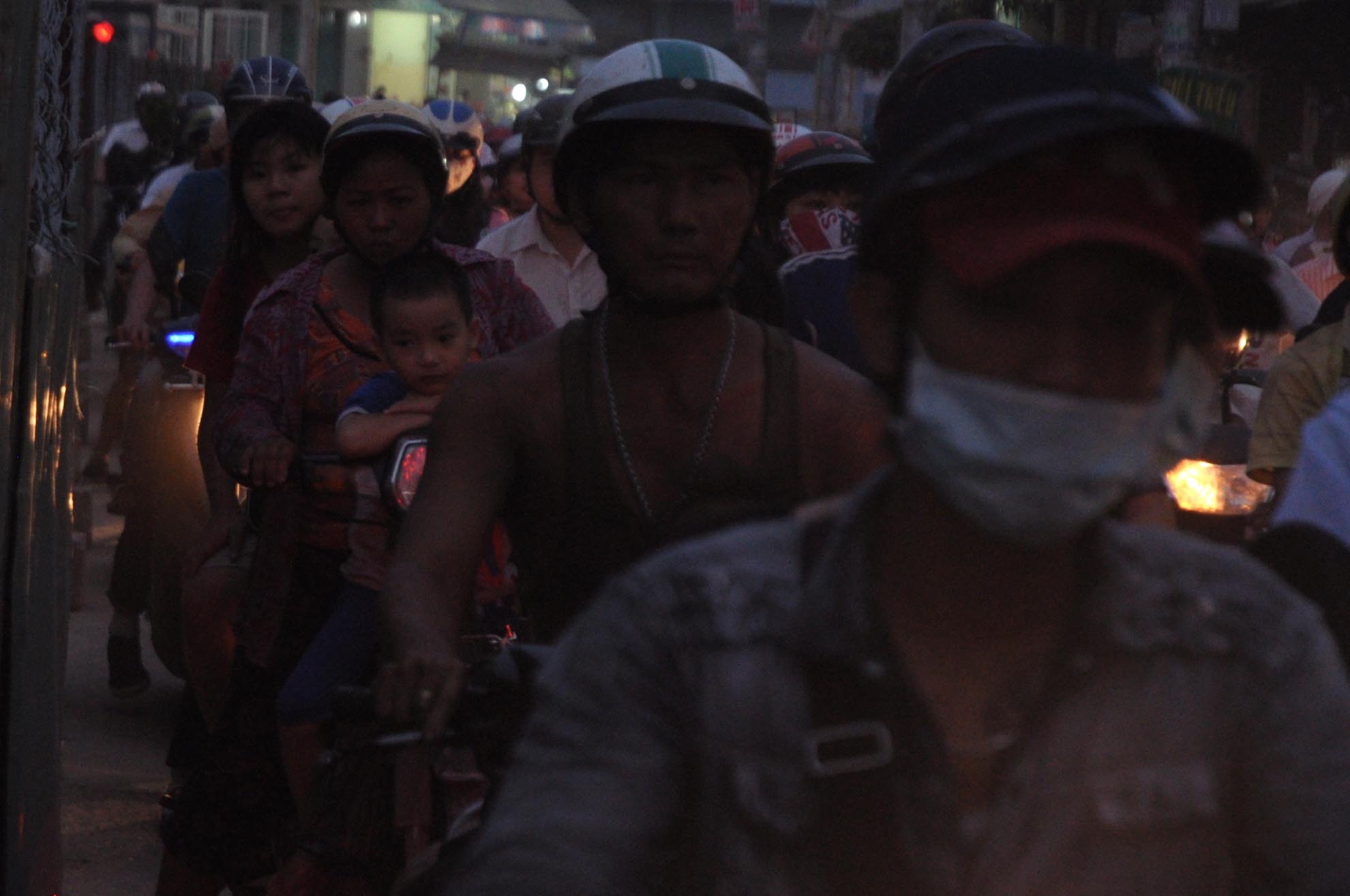 Keyj xe kéo dài khiến nhiều người mệt mỏi đặc biệt là trẻ em và người già.