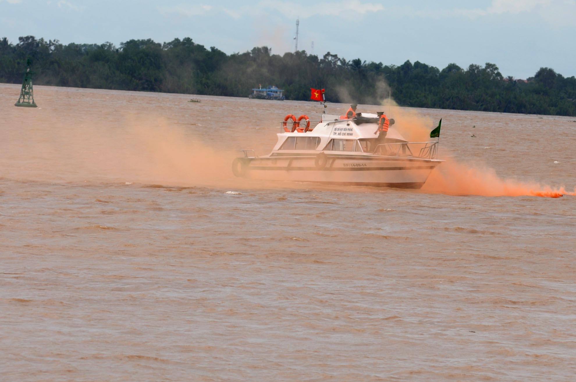 Cuộc diễn tập là dịp để rà soát, đánh giá và nâng cao năng lực phối hợp tìm kiếm, cứu nạn đối với các sự cố gặp phải trên sông.