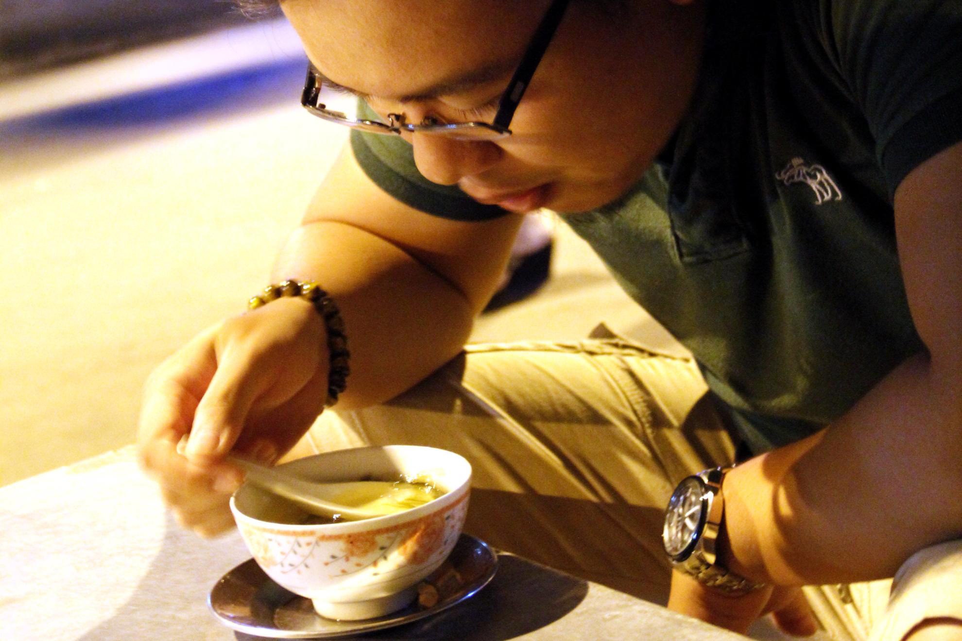 Nhưng thường những ai đã một lần thưởng thức rồi thì đều có chung một nhận xét là chè ma có hương vị thơm ngon và tinh tế.