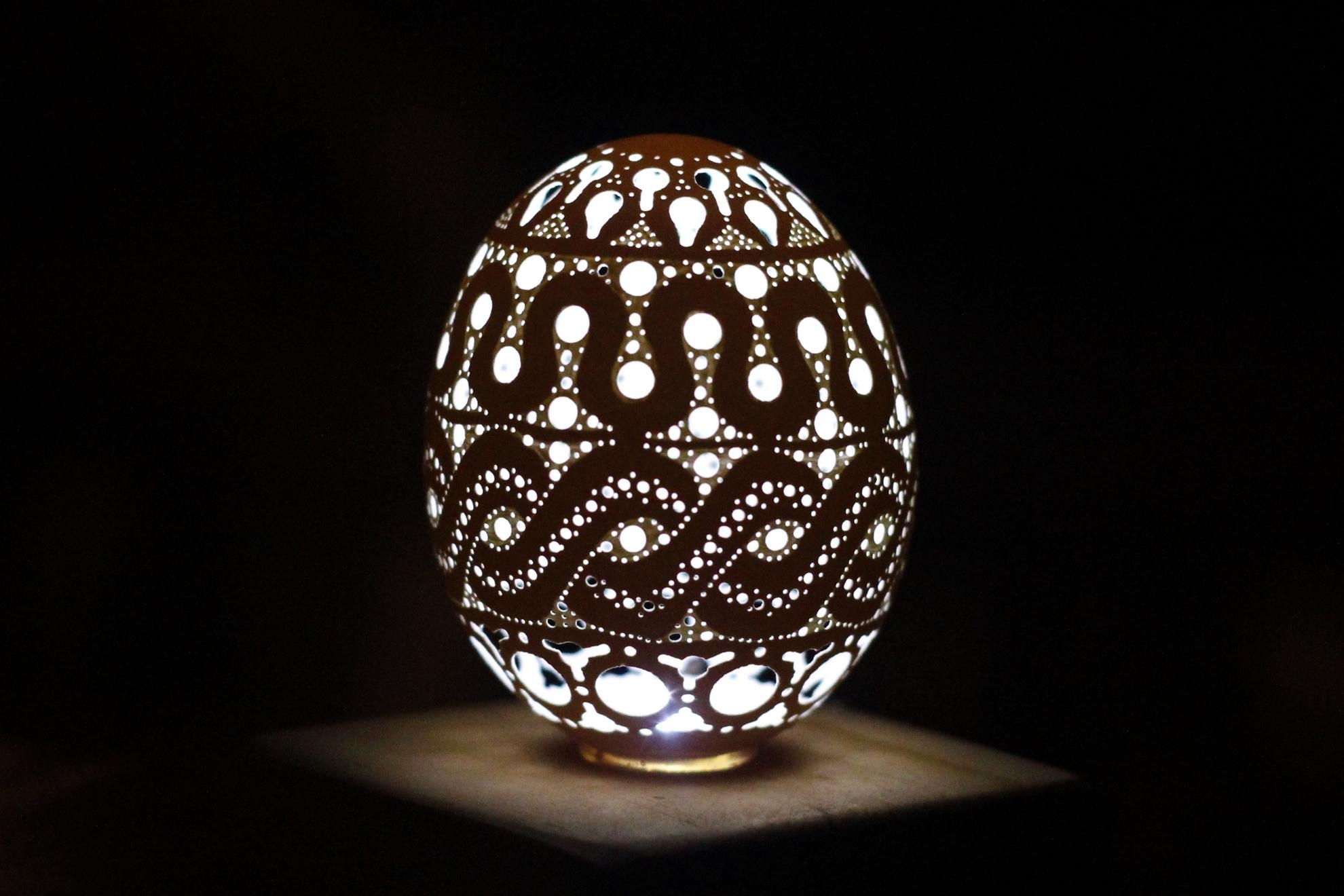 Đối với những hình ảnh đơn giả Cường mất khoảng 2,3 tiếng để hoàn tất tạo hình cho 1 sản phẩm. Còn đối với những tạo hình phức tạp Cường mất 5,6 tiếng tiếng đặc biệt hơn một ngày trời như sản phẩm Long Phụng Sum vầy này.