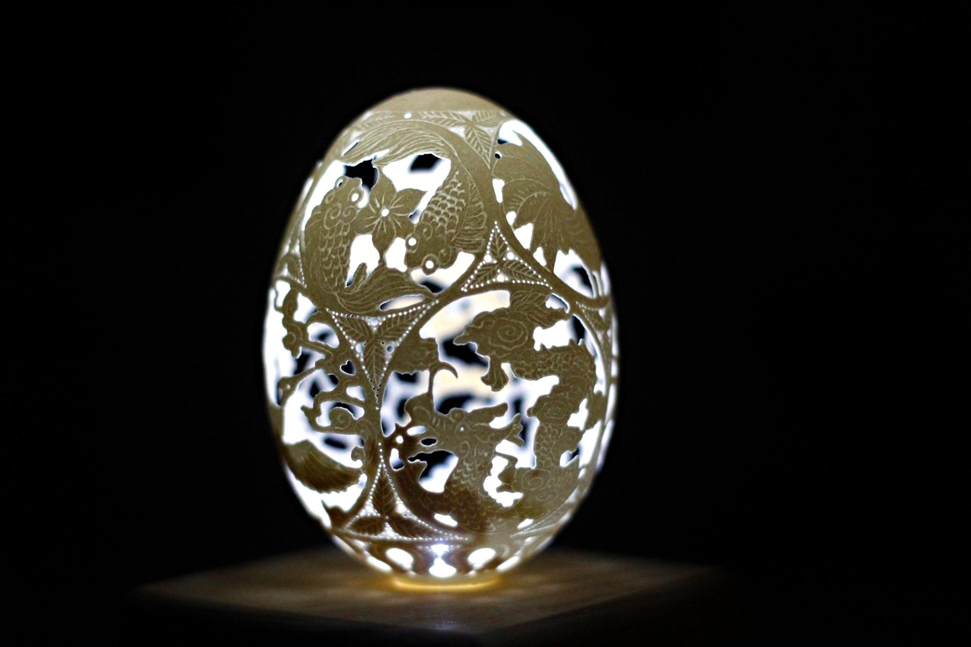 Còn đối với những tạo hình phức tạp Cường mất 5,6 tiếng tiếng đặc biệt hơn một ngày trời như sản phẩm Long Phụng Sum vầy này.