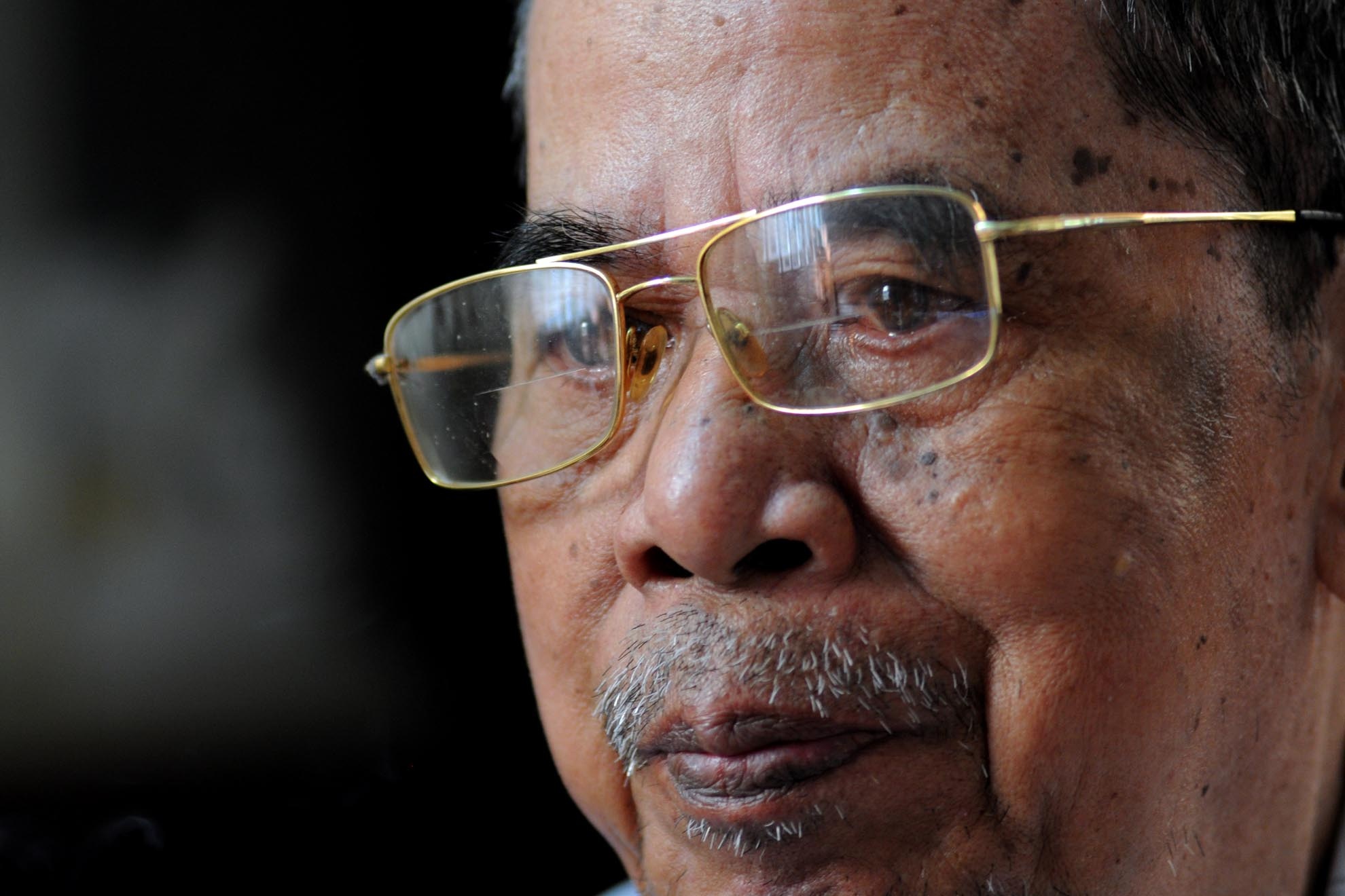 : Thiếu tá Nguyễn Văn Thương thường được mời đi nhiều địa phương để kể về cuộc chiến đấu của mình cho lớp trẻ. Qua đó, giúp họ hiểu hơn về những cống hiến của cha ông.