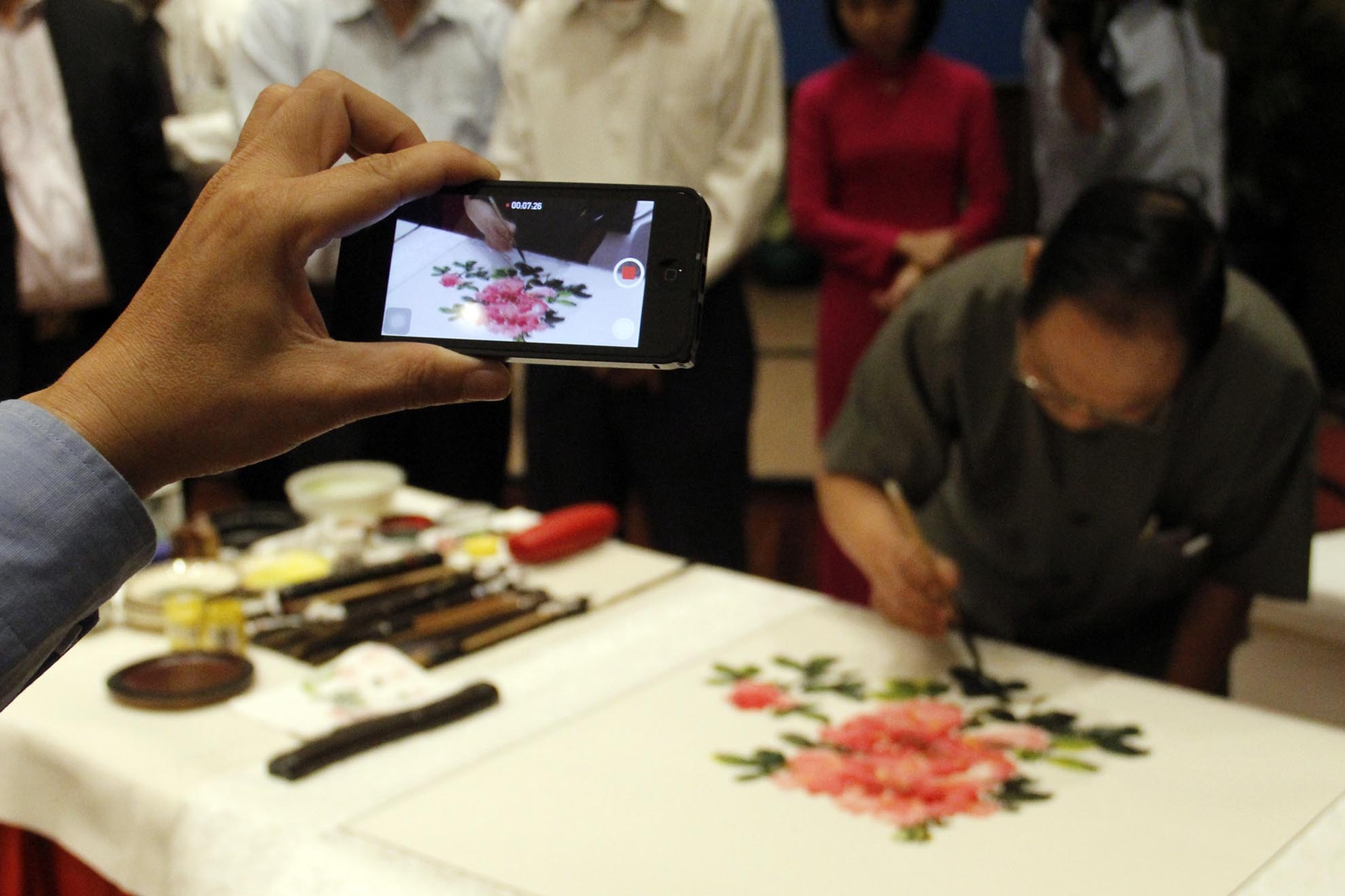 Đây là dịp hiếm hoi để người yêu thích nghệ thuật tranh thủy mặc nói chung và họa sĩ Trương Hán Minh nói riêng được tận mắt chiêm ngưỡng tài năng của ông.