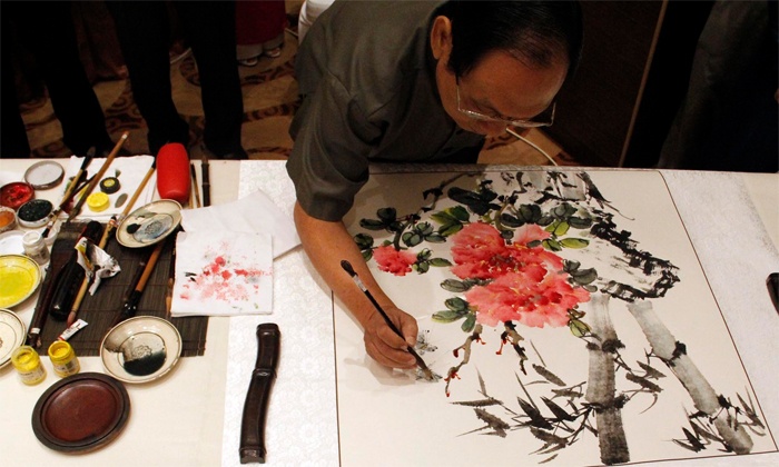 Buc tranh thuy mac gia 108 trieu ve trong 15 phut hinh anh