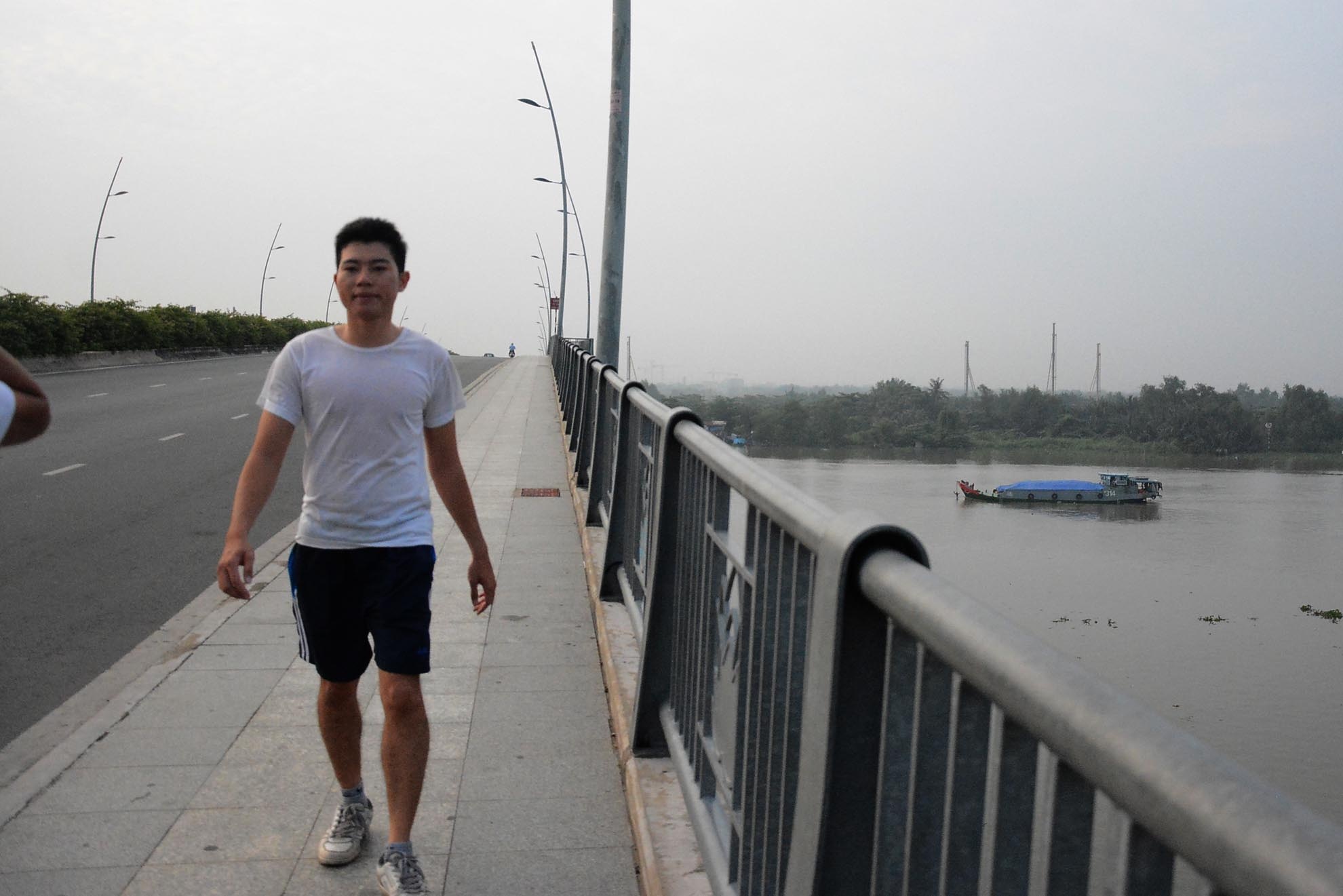 Những người dân cho biết hiện tượng sương mù đã xuất hiện vài ngày nay.