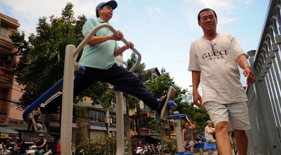 Dan Sai Gon hao hung voi may tap the duc mien phi hinh anh