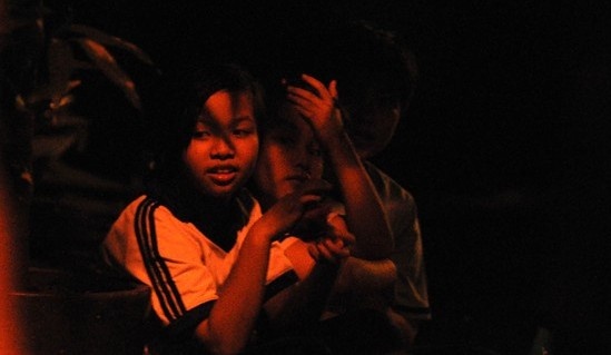 No lon o Sai Gon, tre em ngoi le duong cho cho ngu hinh anh