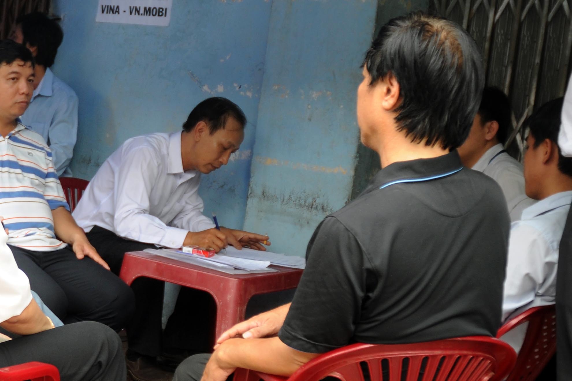 Hiện tại, cơ quan chức năng vẫn đang tìm hiểu nguyên nhân xuất hiện “hố tử thần”