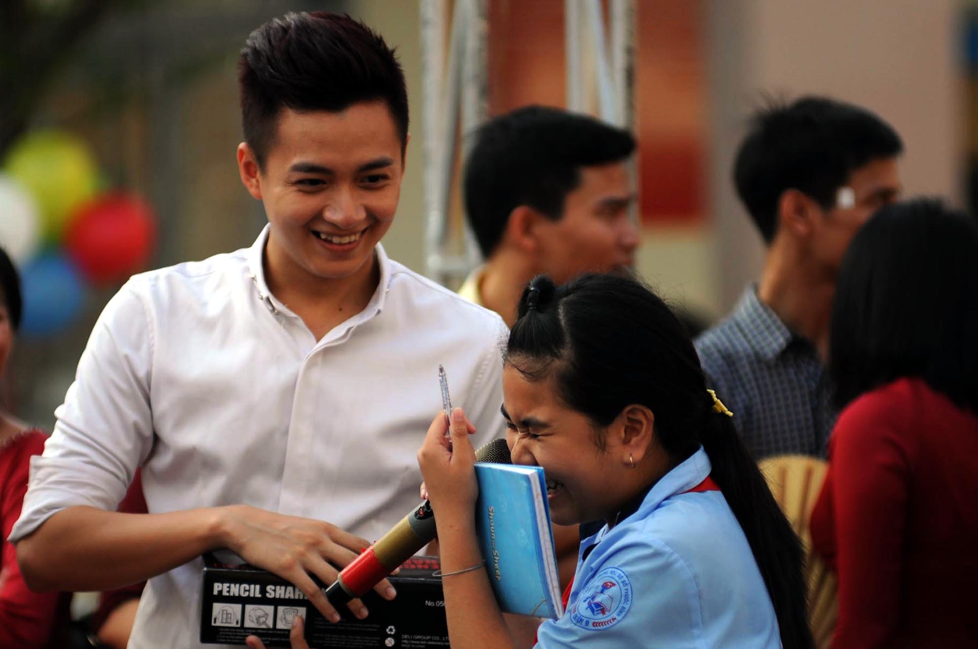 Ngoài việc nâng cao ý thức tham gia giao thông cho các em, chương trình mong muốn tạo ra một môi trường đi bộ an toàn trên đường phố ở Việt Nam.