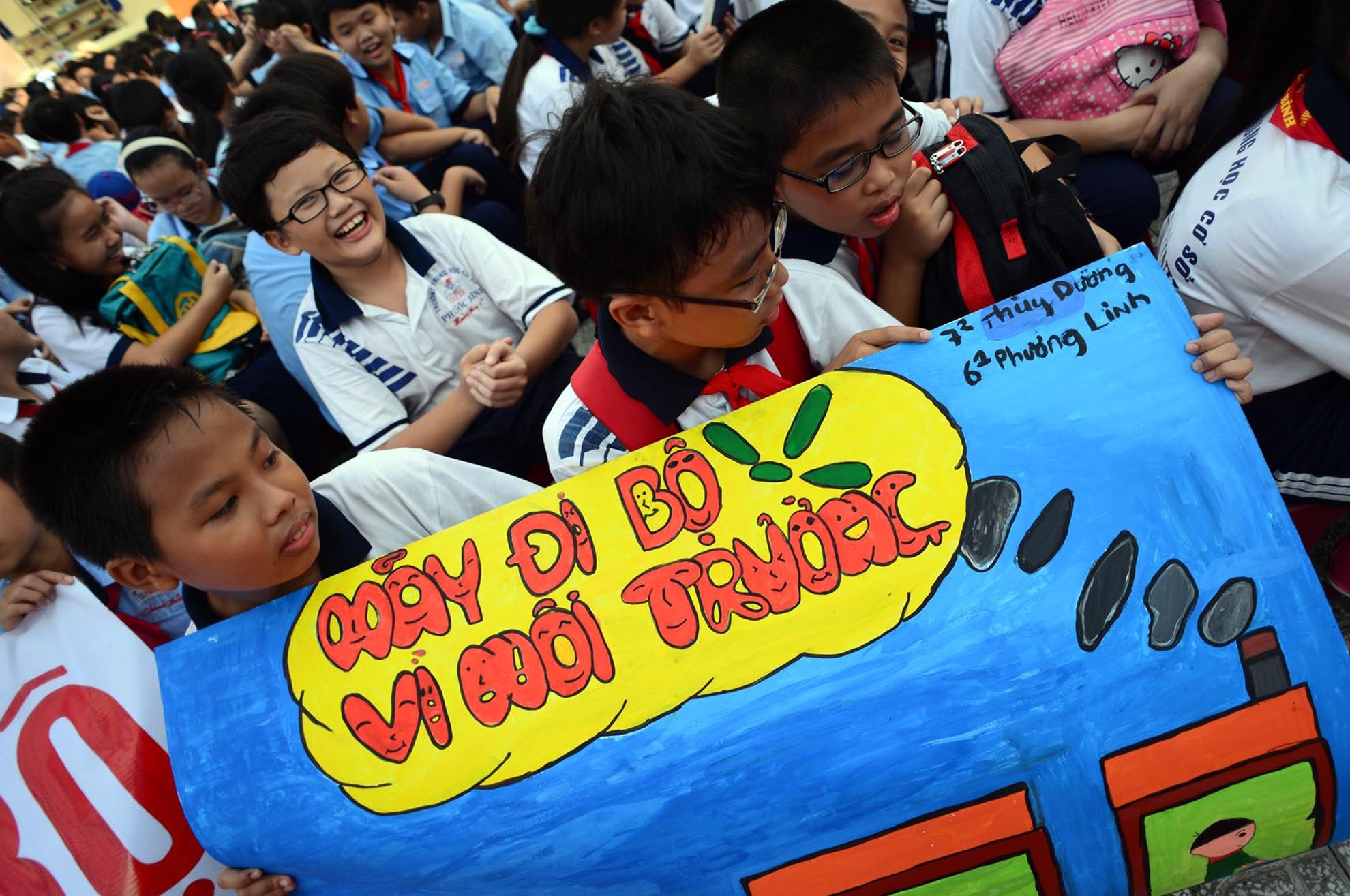Những tấm pano do các em học sinh tự thiết kế theo ý tưởng của bản thân.